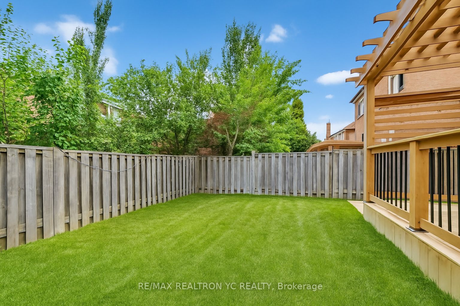 28 Elmpark Court Property Photo 17