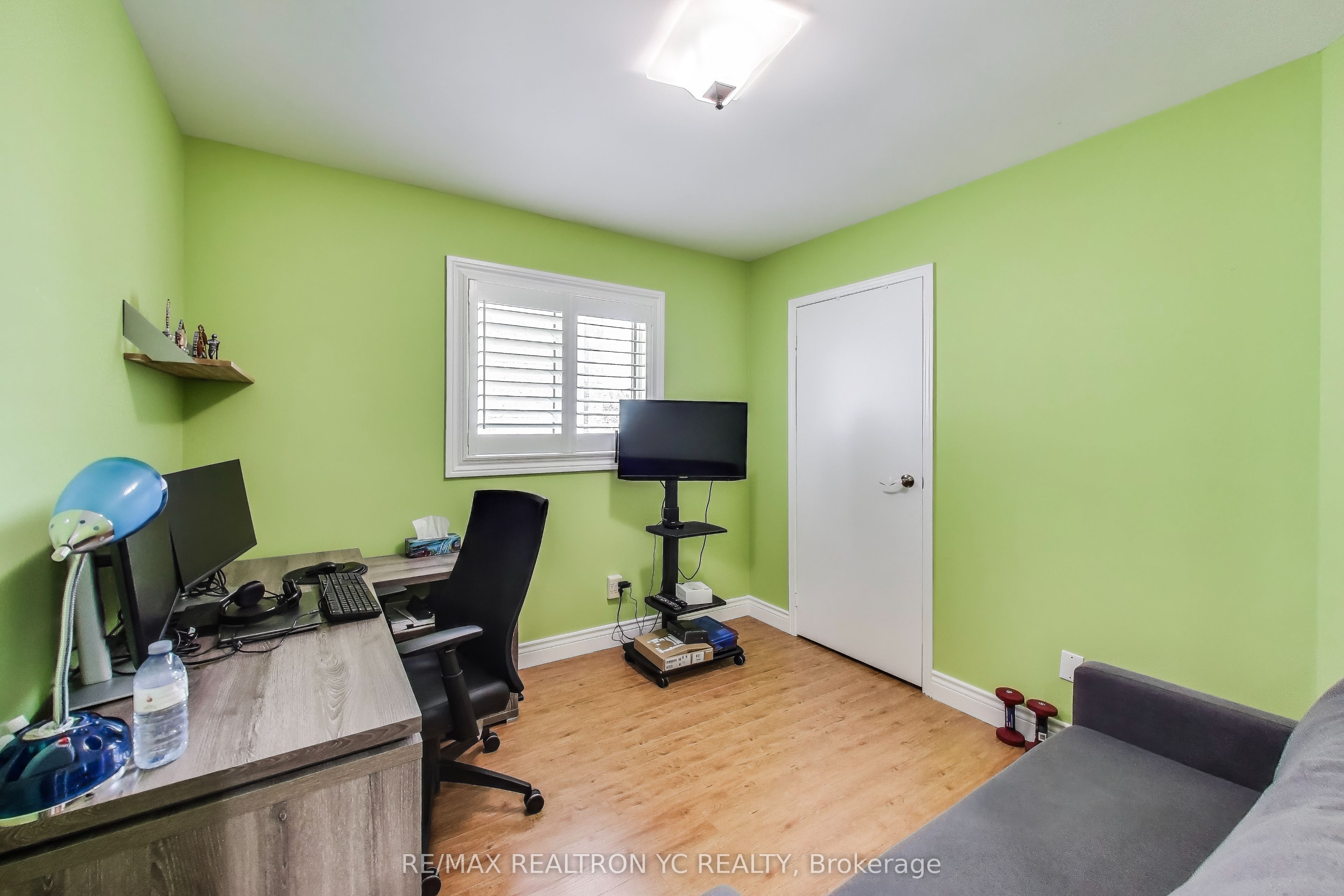 28 Elmpark Court Property Photo 27