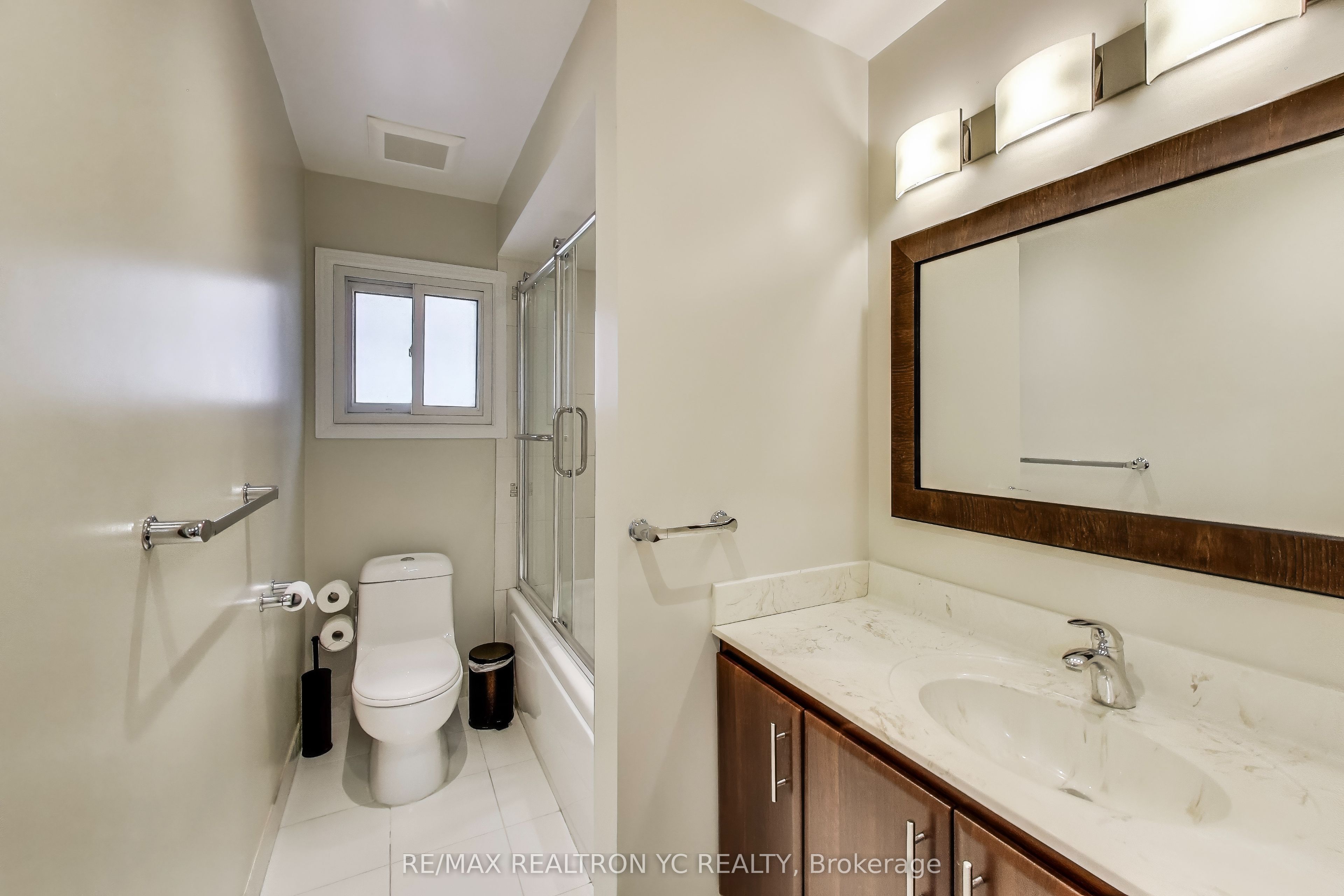 28 Elmpark Court Property Photo 29