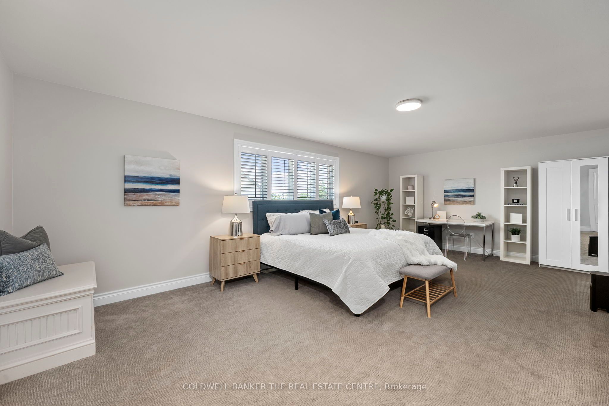 264 Church Street N Property Photo 15