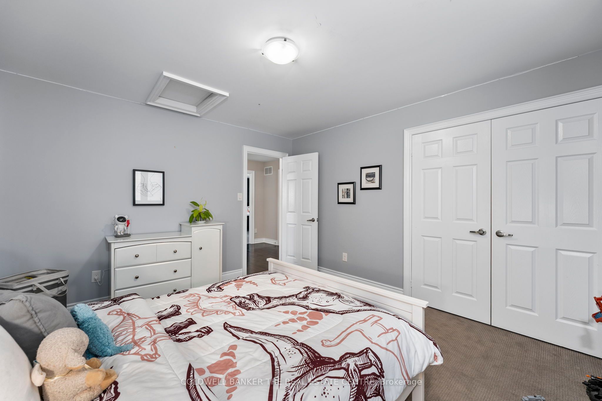 264 Church Street N Property Photo 21