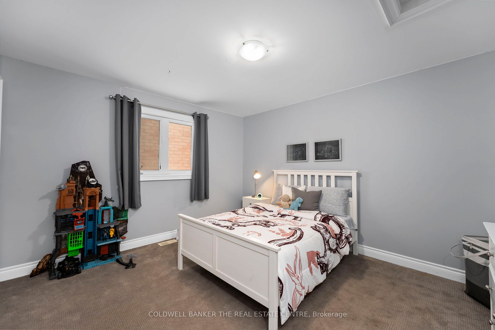 264 Church Street N Property Photo 22