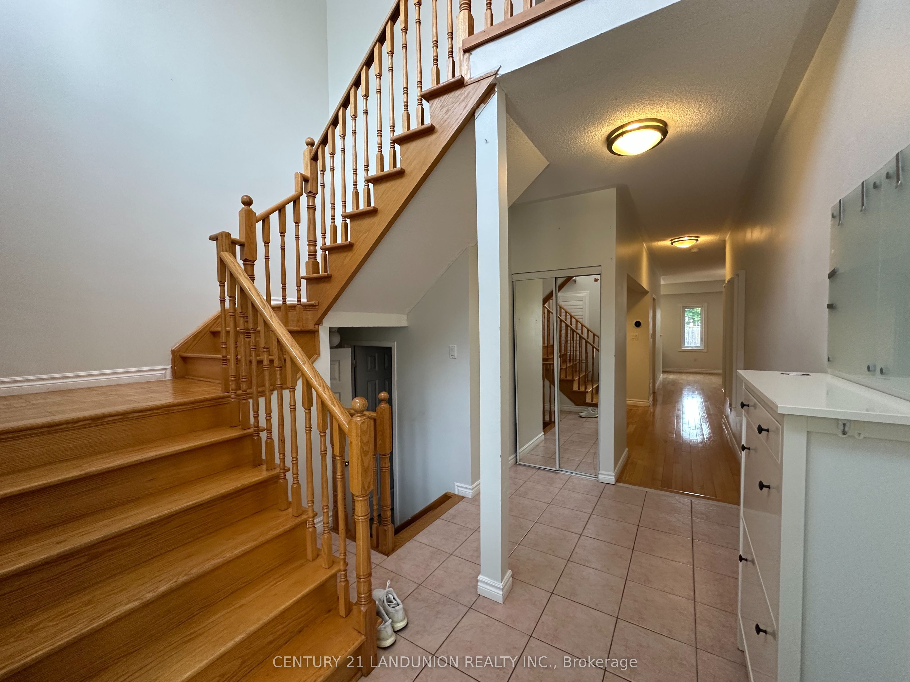 172 Hollywood Hill Circle Property Photo 2