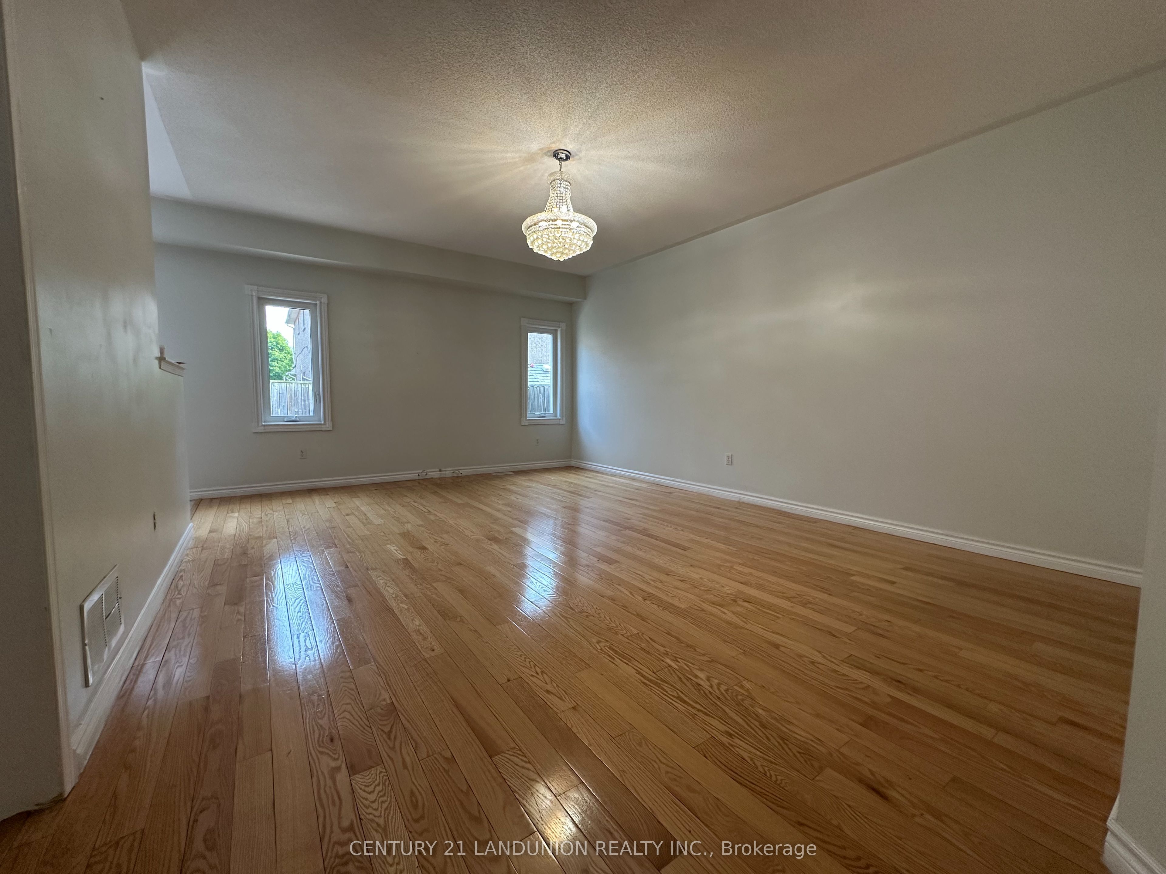 172 Hollywood Hill Circle Property Photo 3