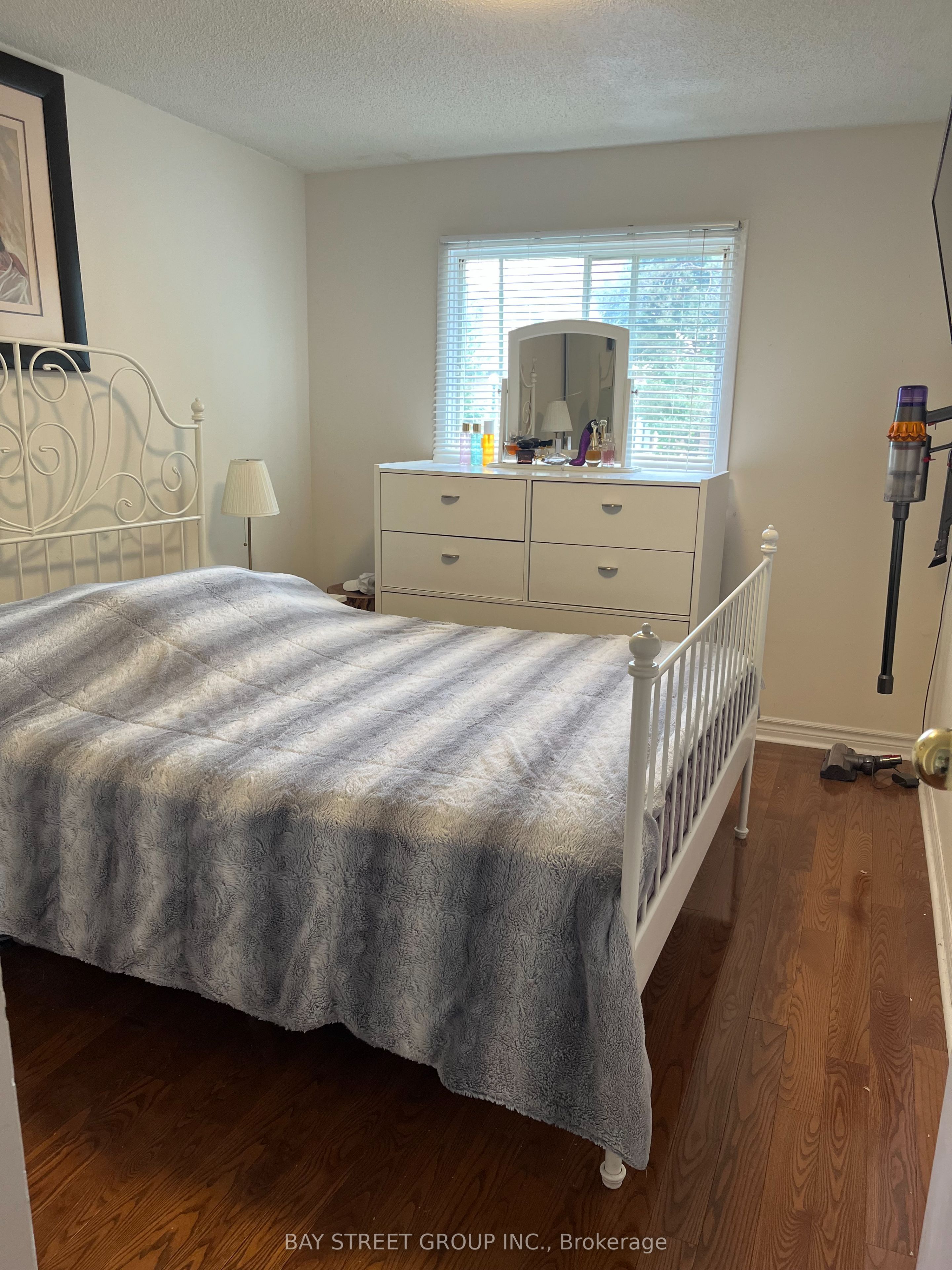 44 Lund Street Property Photo 10