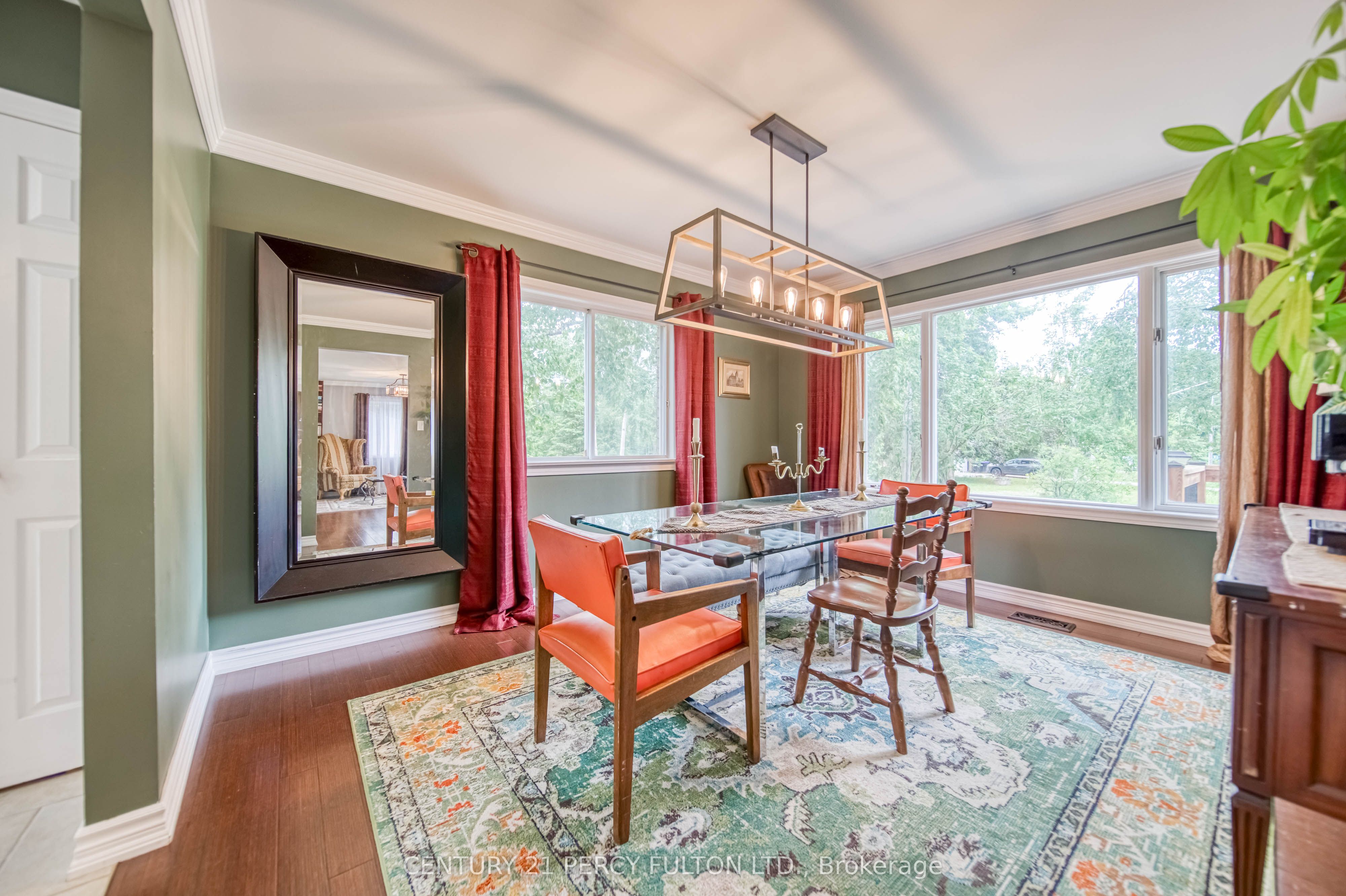 #upper - 744 William Street Property Photo 7