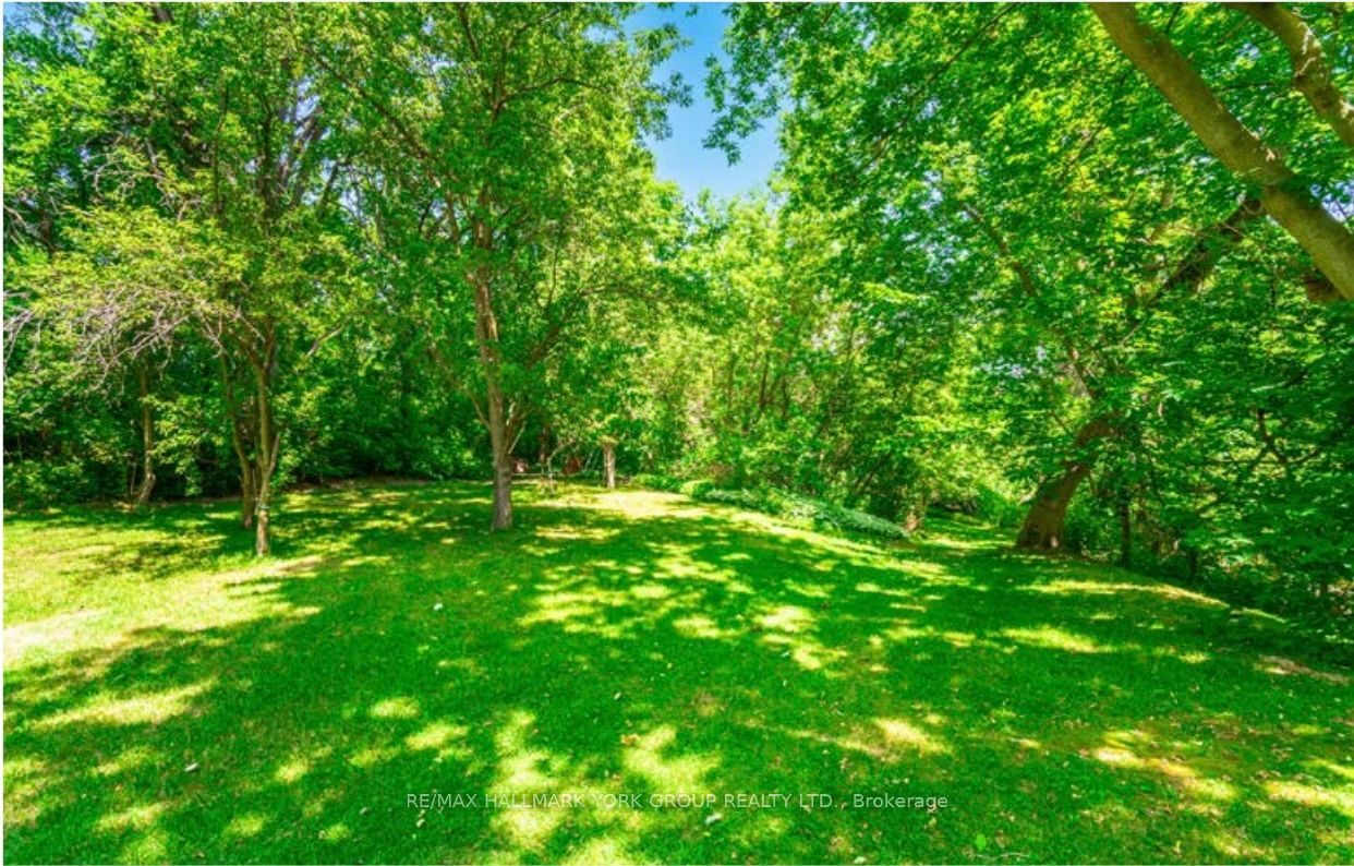 390 Main Street Property Photo 47