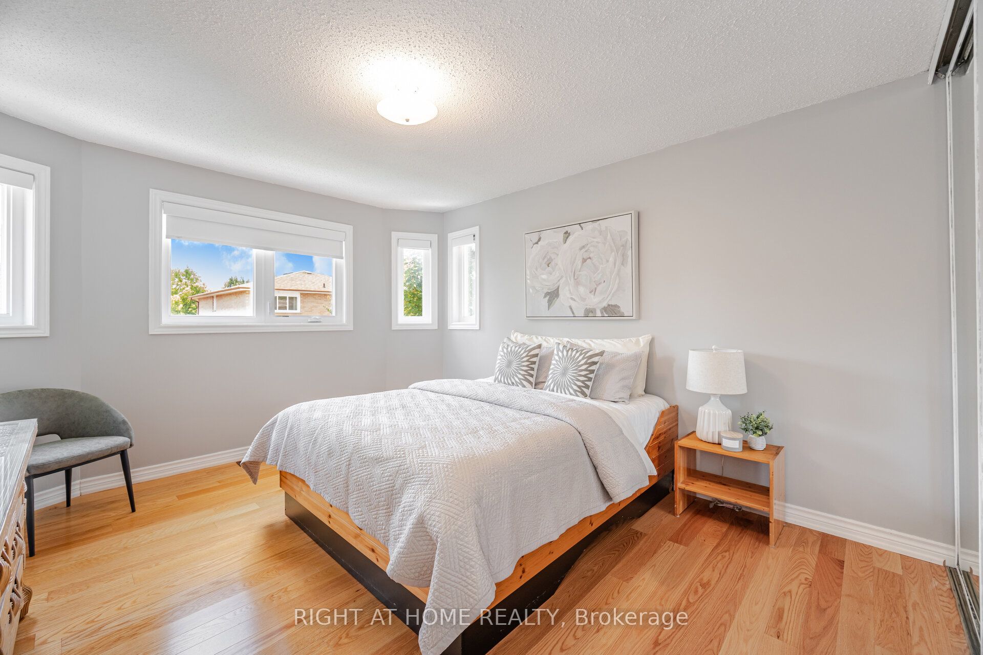 25 Feltham Road Property Photo 17