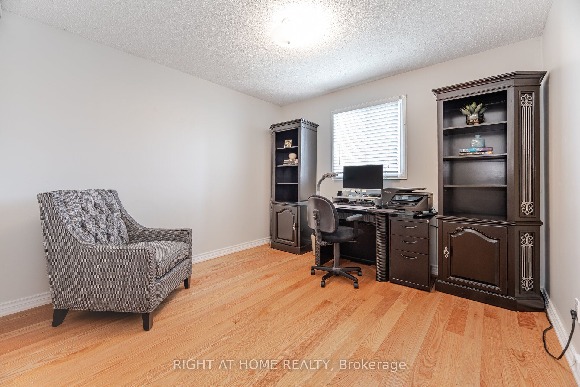 25 Feltham Road Property Photo 21