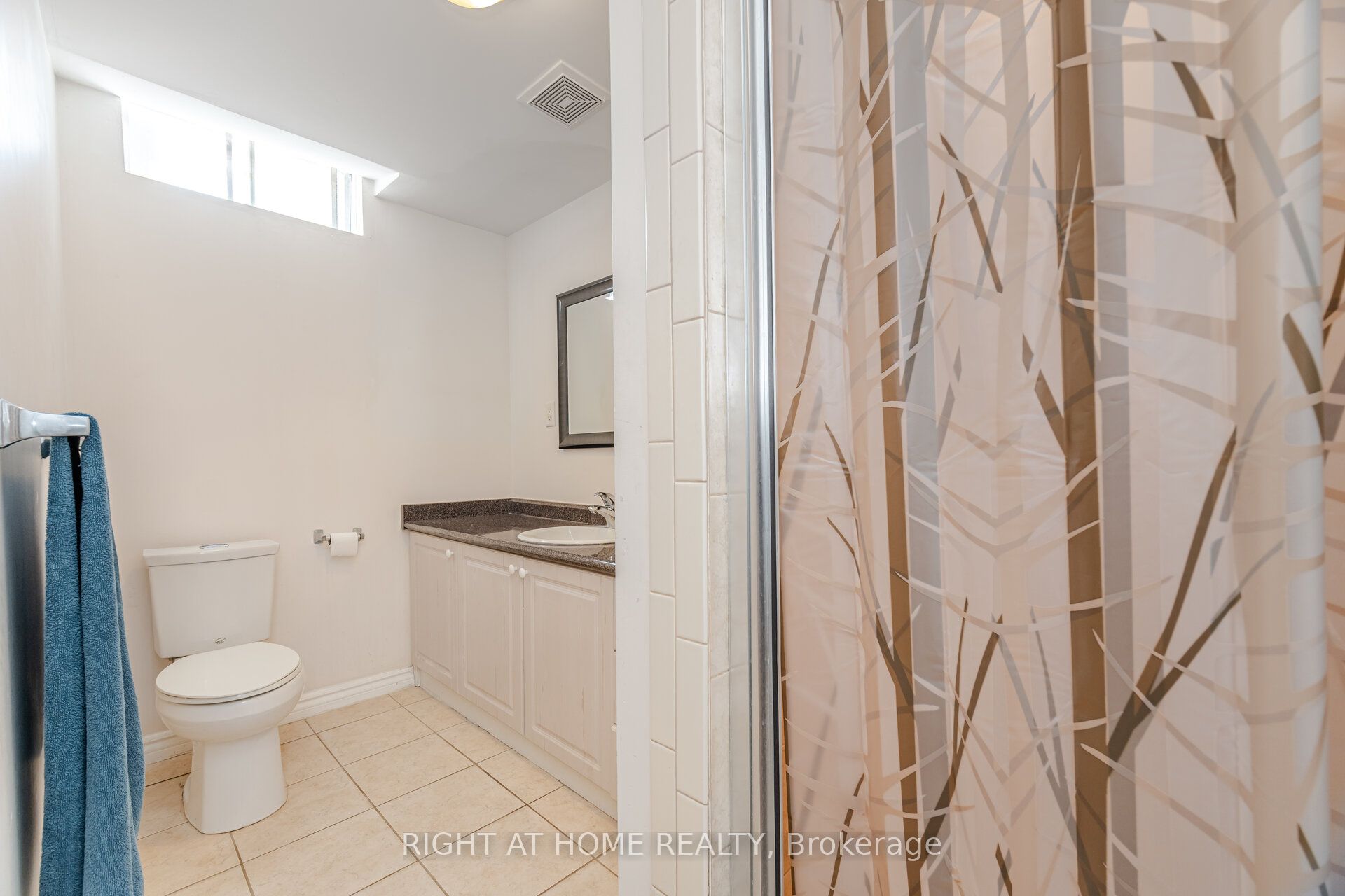 25 Feltham Road Property Photo 28