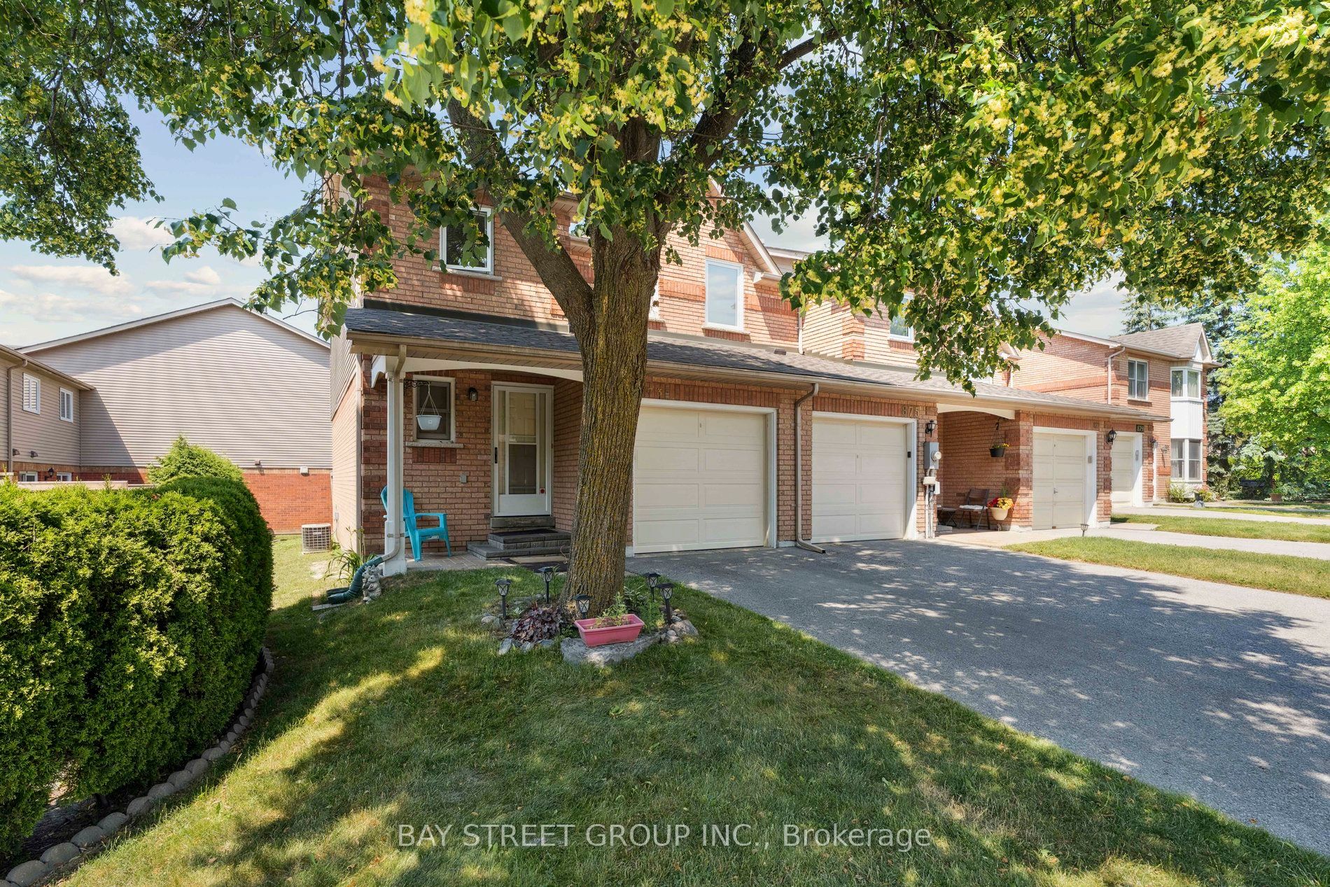 873 Playter Crescent Property Photo 3