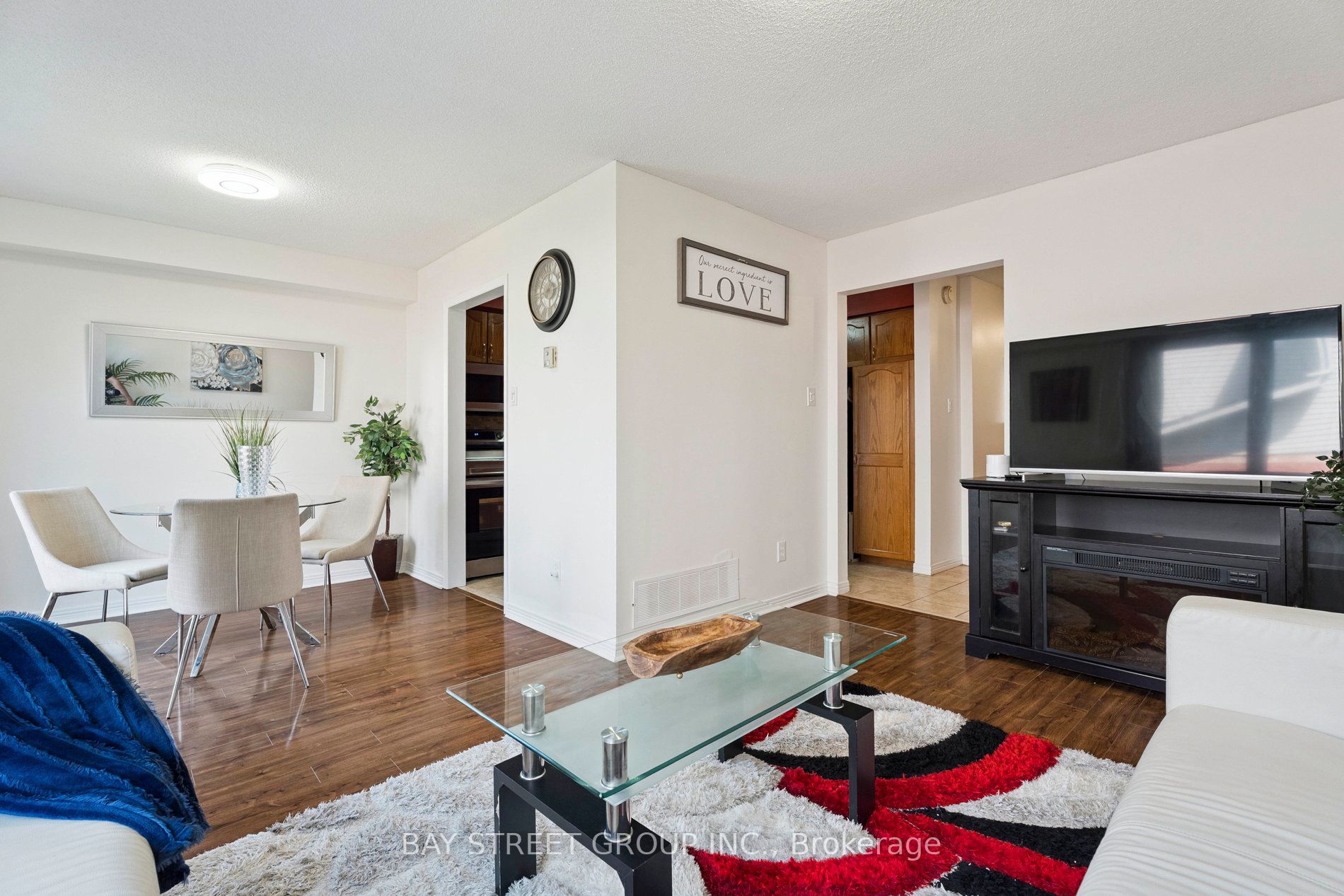 873 Playter Crescent Property Photo 18
