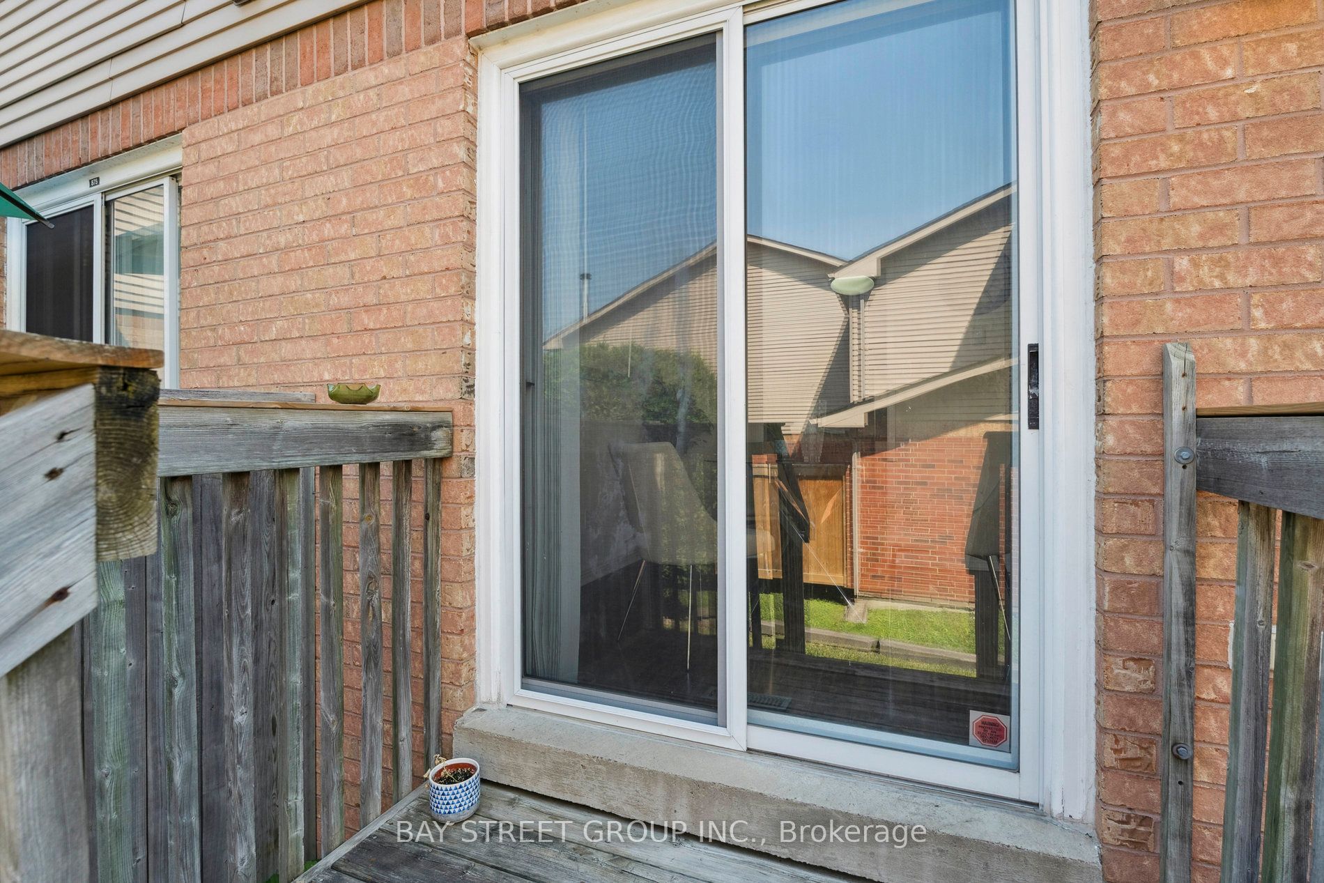 873 Playter Crescent Property Photo 45