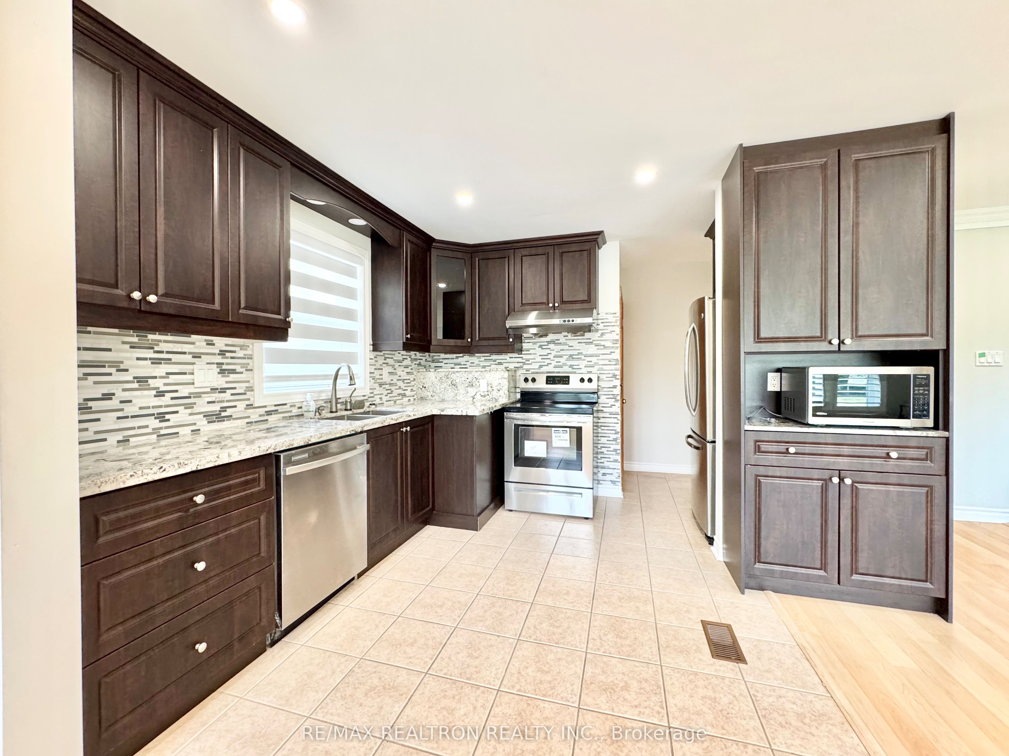 173 Norfolk Avenue Main Property Photo 4