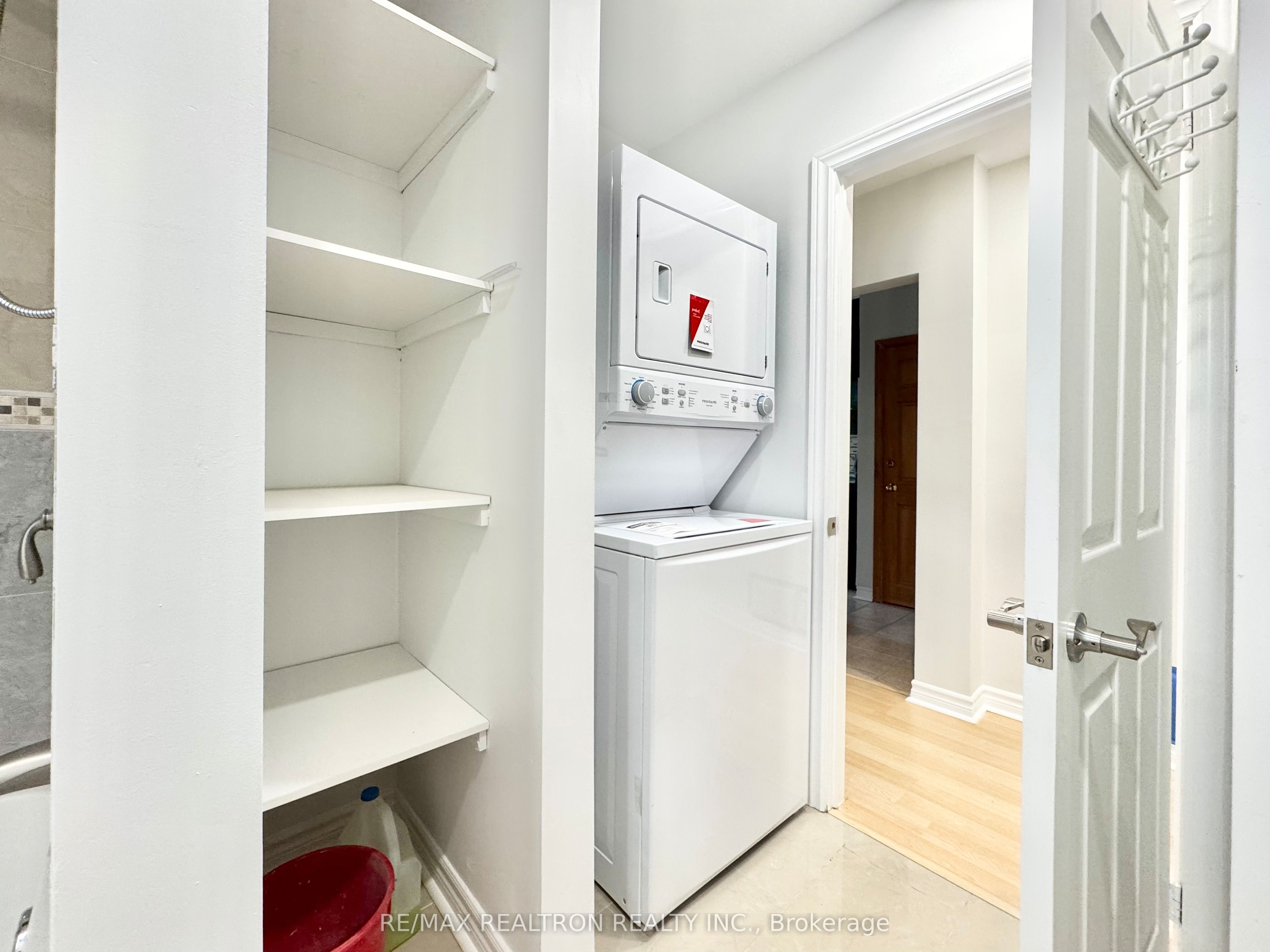 173 Norfolk Avenue Main Property Photo 13