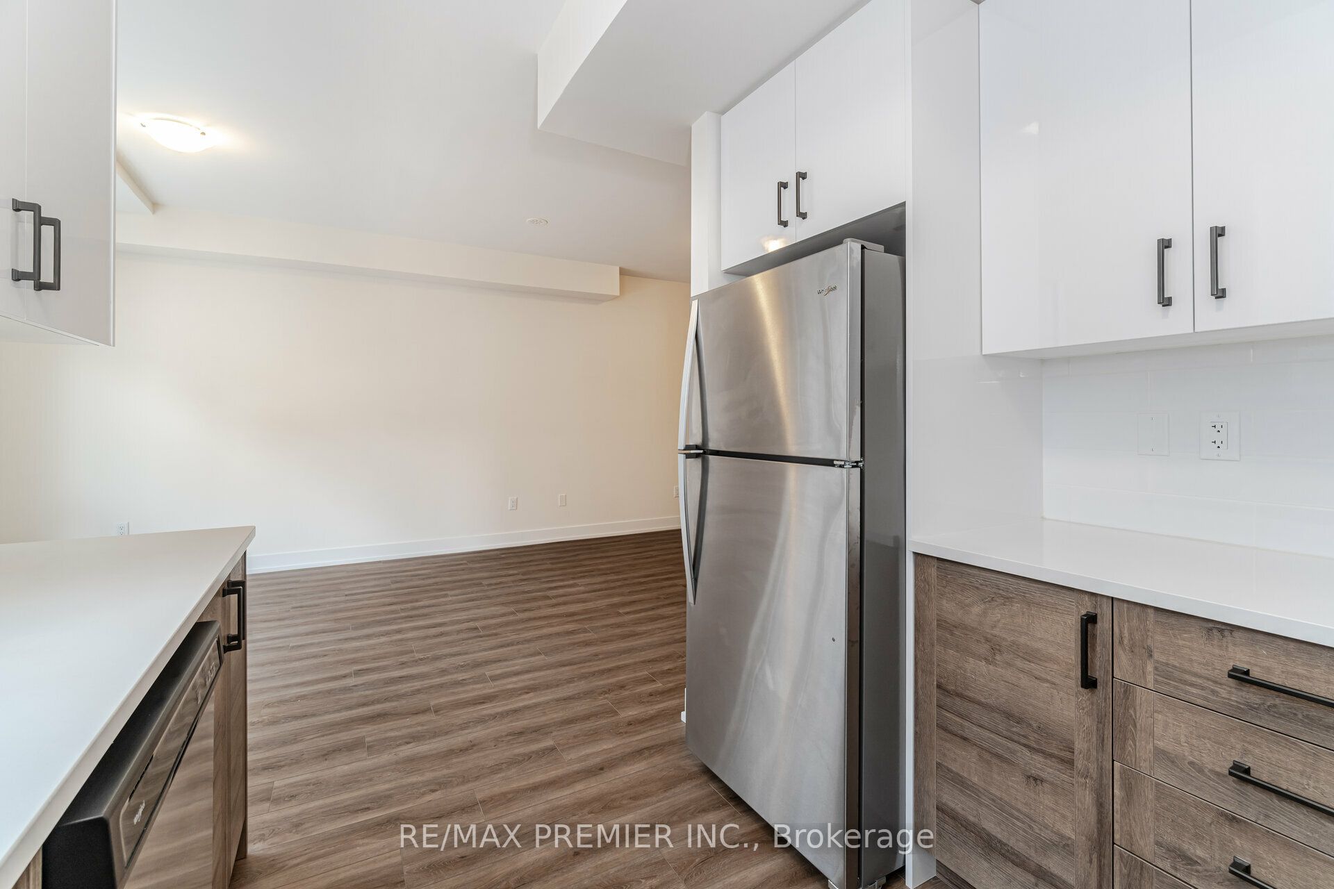 #2 - 12860 Yonge Street Property Photo 6