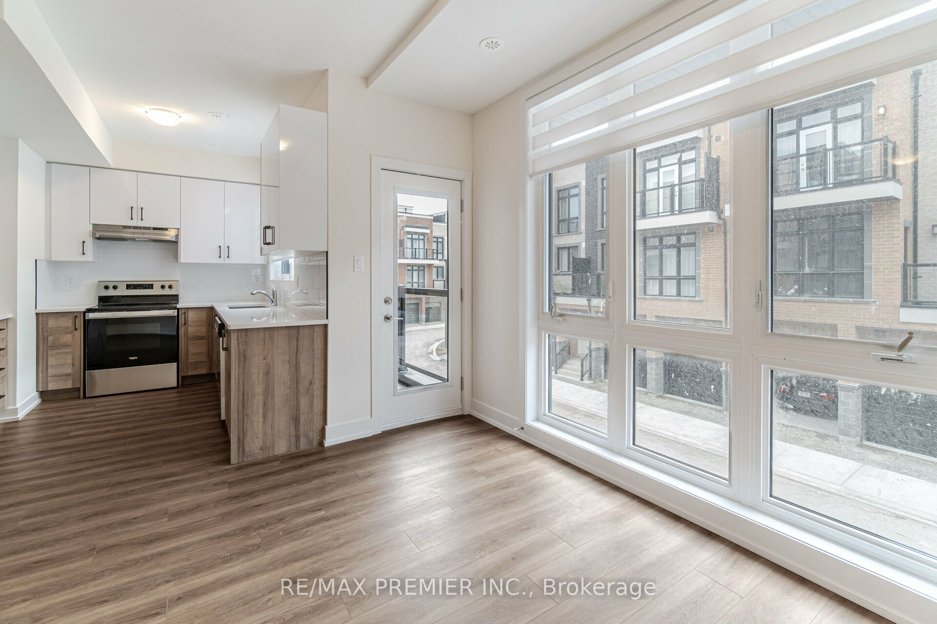 #2 - 12860 Yonge Street Property Photo 9