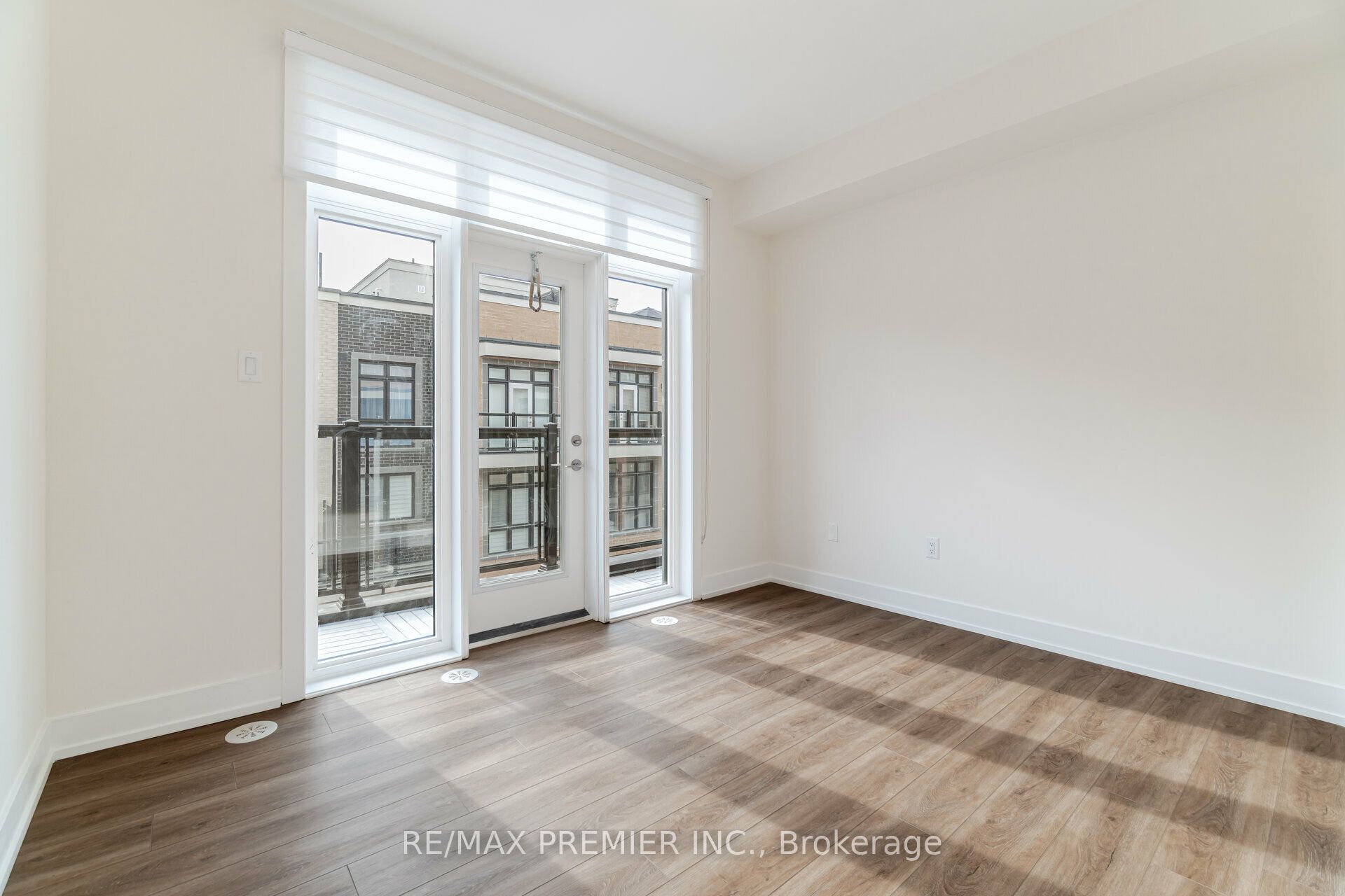 #2 - 12860 Yonge Street Property Photo 14