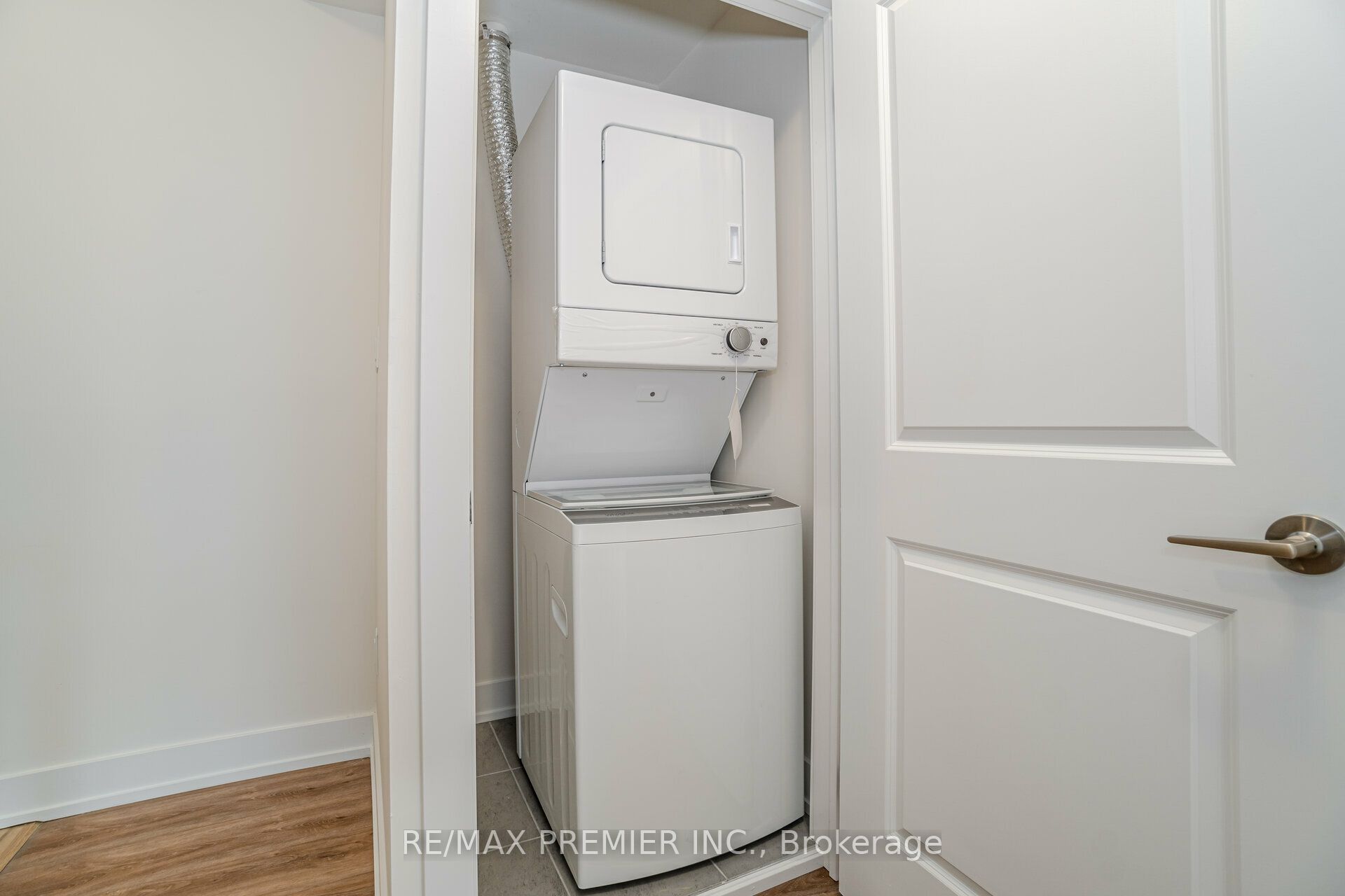 #2 - 12860 Yonge Street Property Photo 21