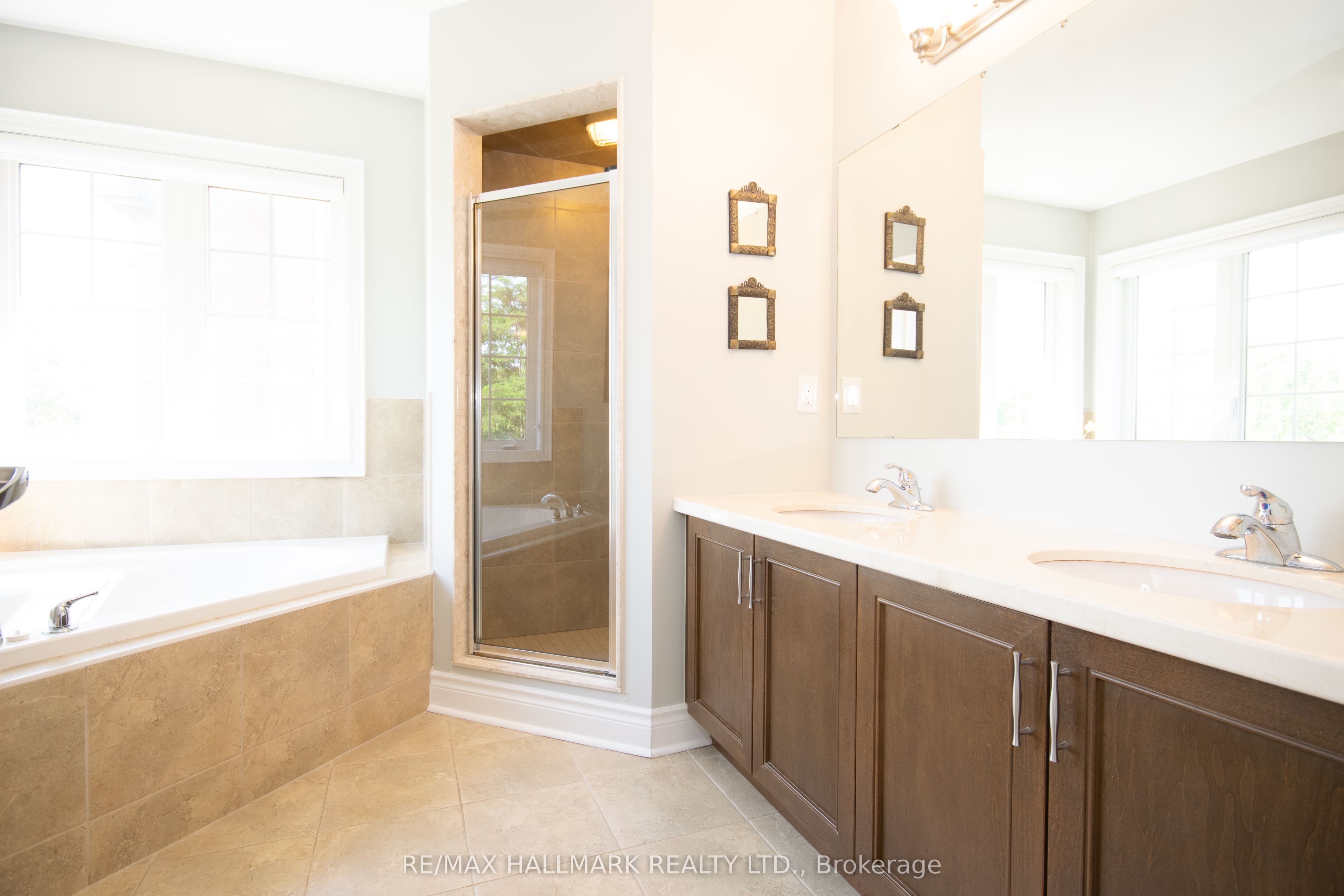 128 Wolf Creek Crescent Property Photo 15