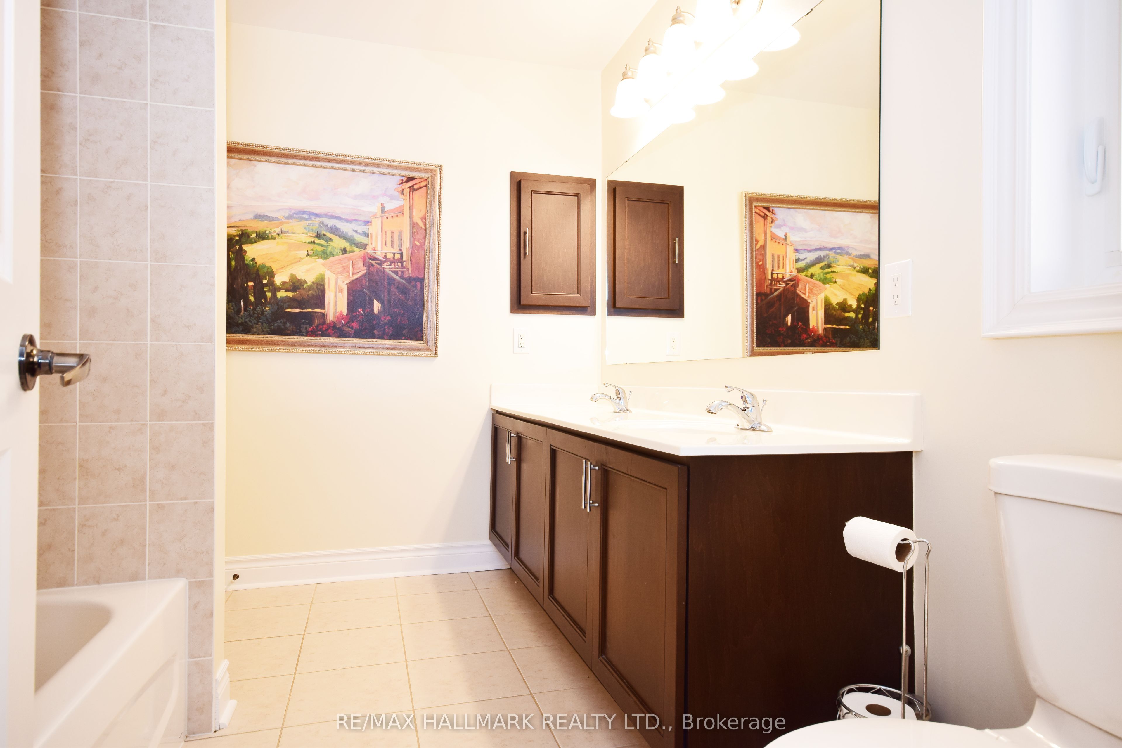 128 Wolf Creek Crescent Property Photo 18