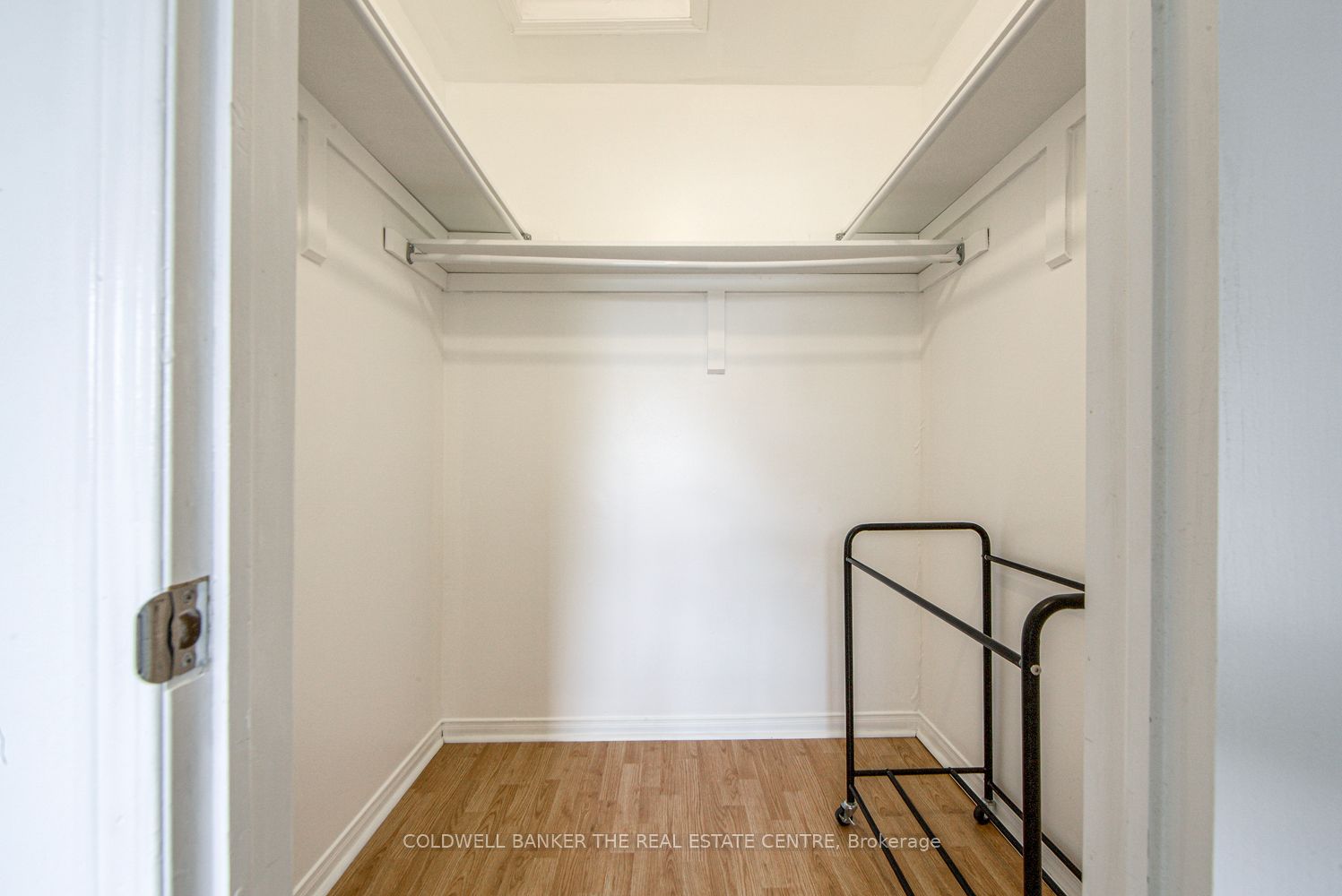 34 W Parkside Crescent S Property Photo 24