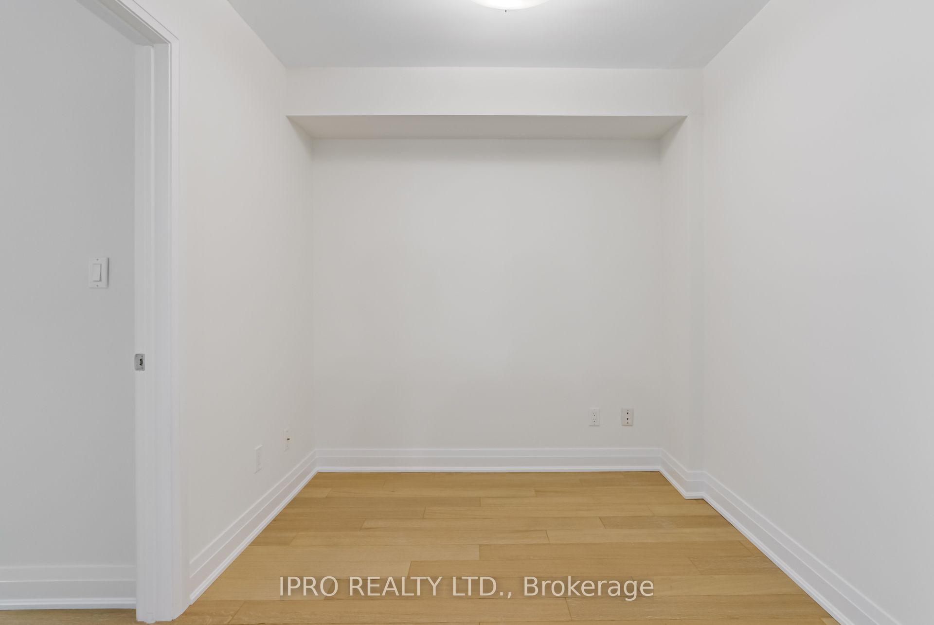 #108 - 320 John Street Property Photo 20