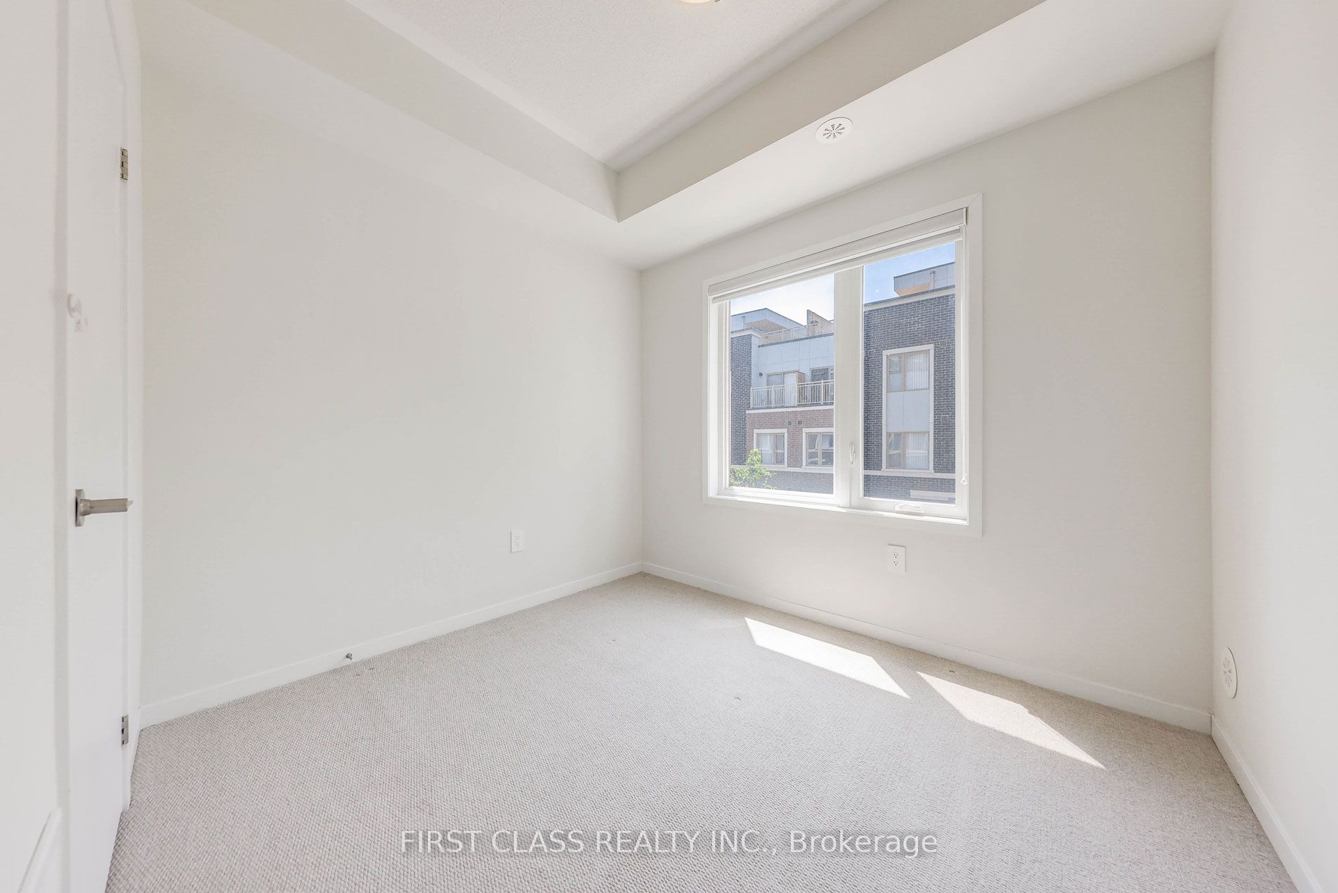 31 Honeycrisp Crescent Th 54 Property Photo 10