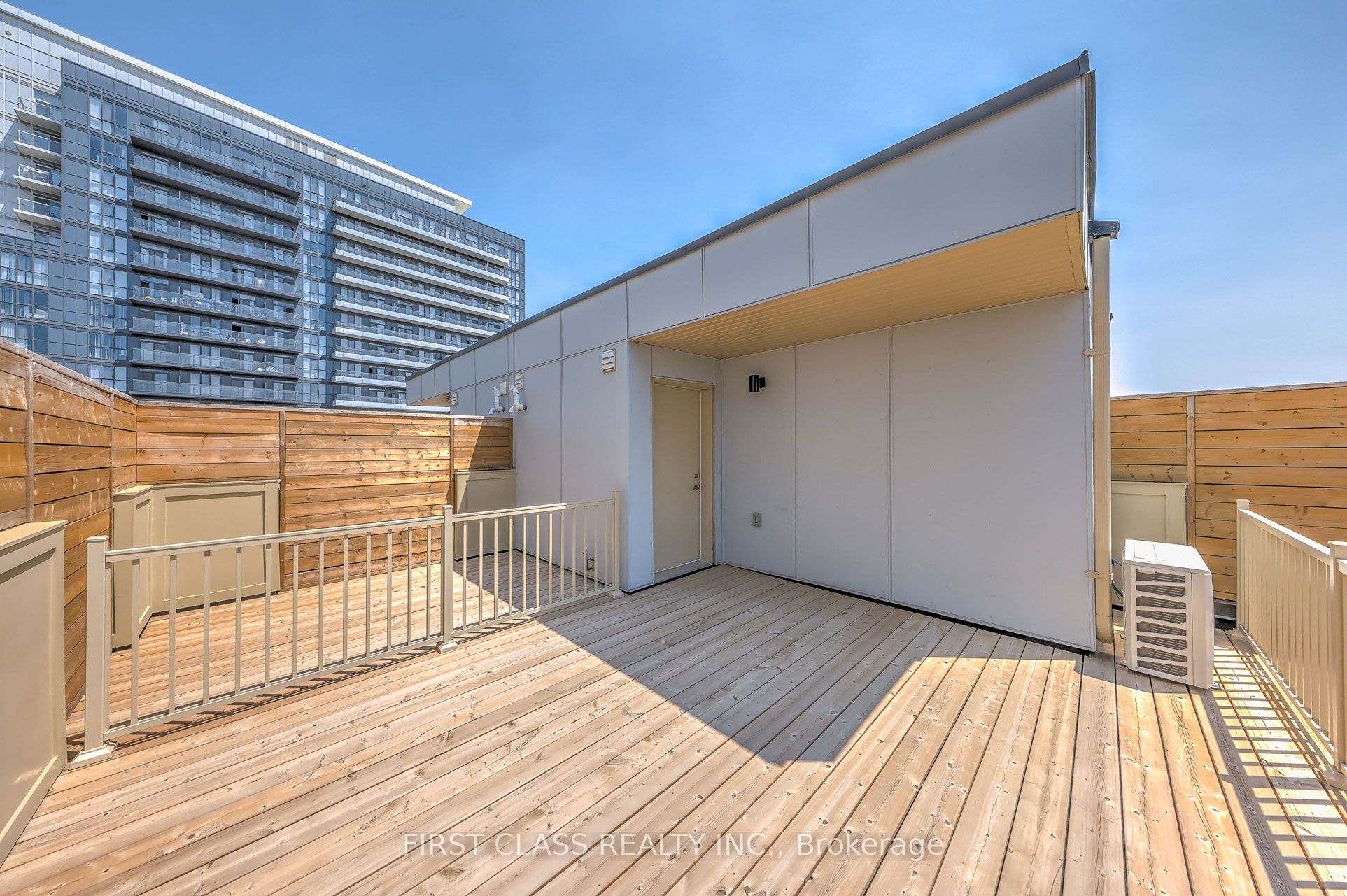 31 Honeycrisp Crescent Th 54 Property Photo 22