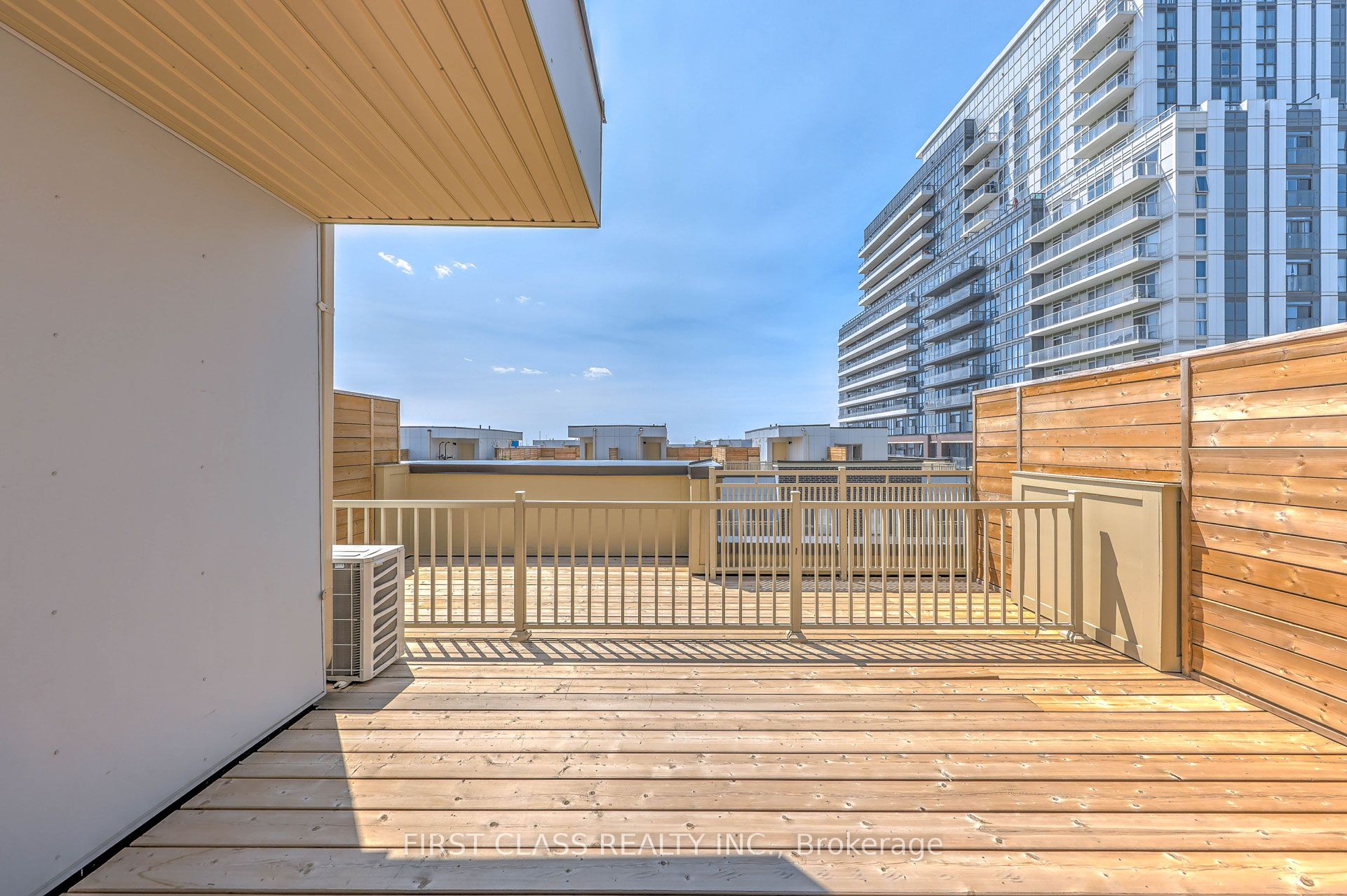 31 Honeycrisp Crescent Th 54 Property Photo 24