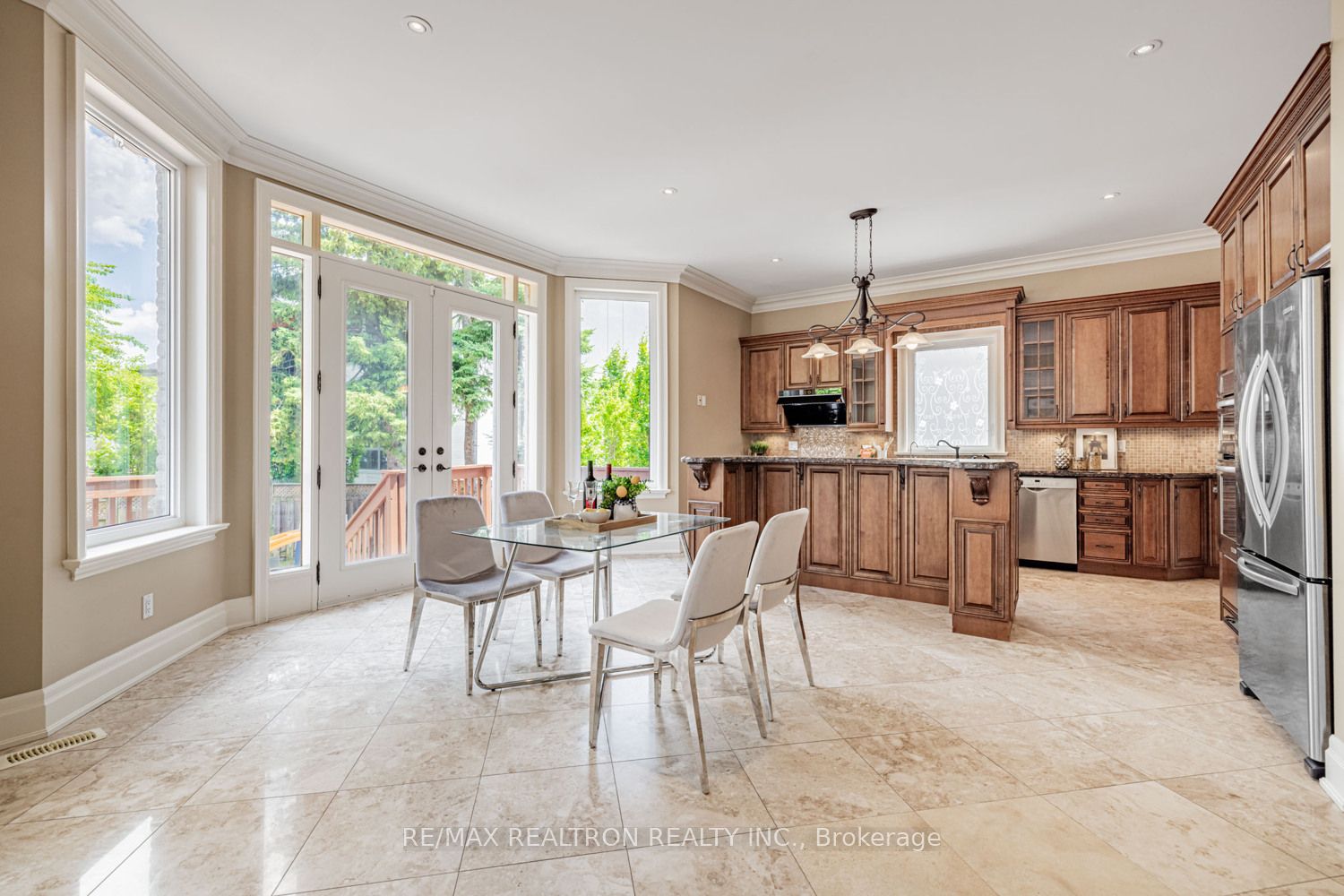 12 Orlon Crescent Property Photo 13