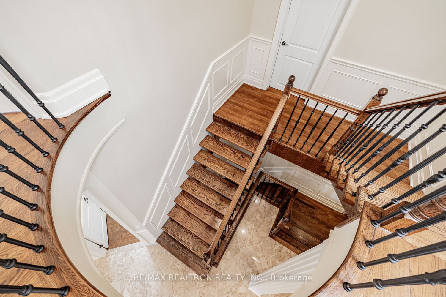 12 Orlon Crescent Property Photo 18