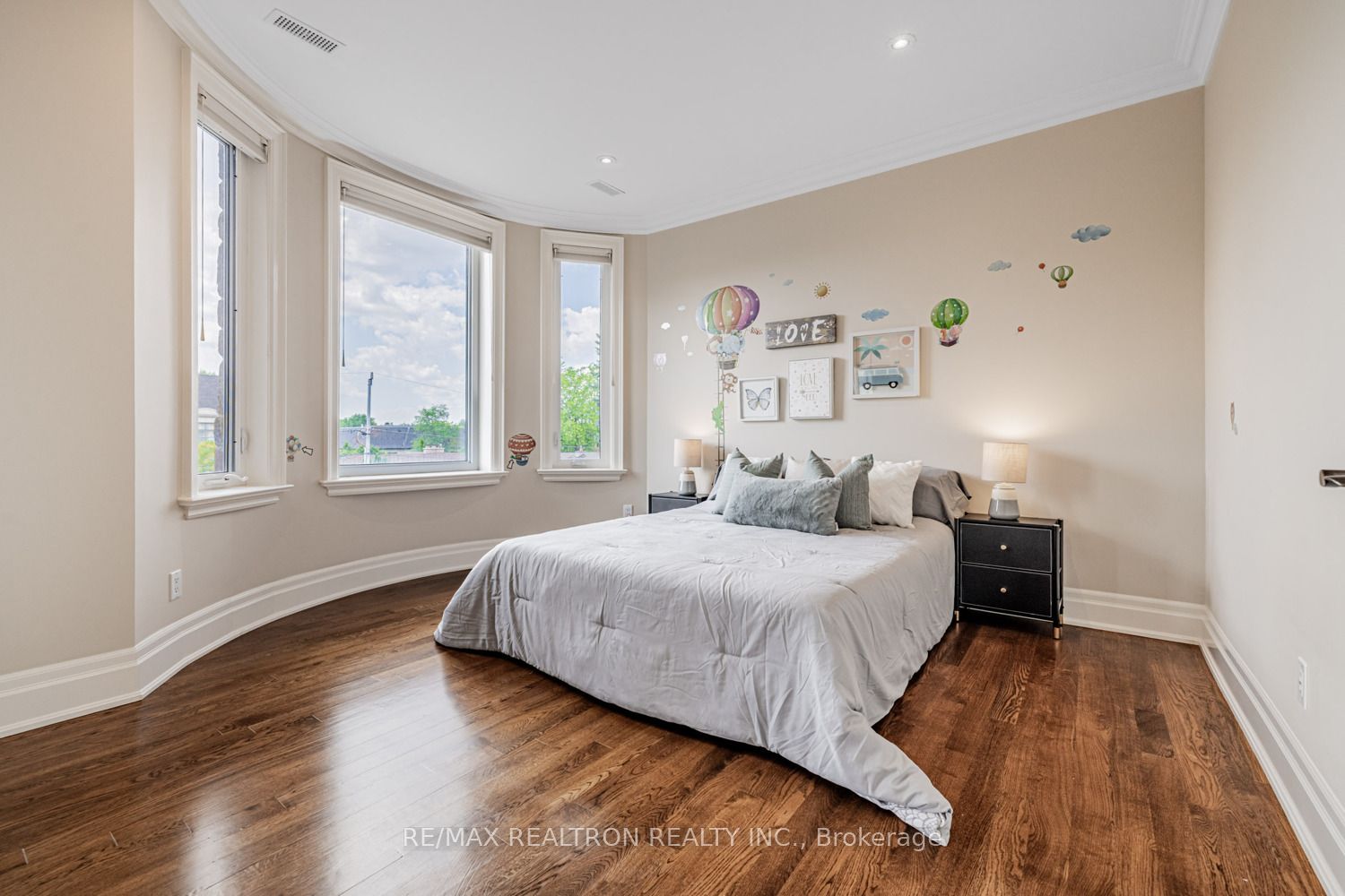 12 Orlon Crescent Property Photo 24