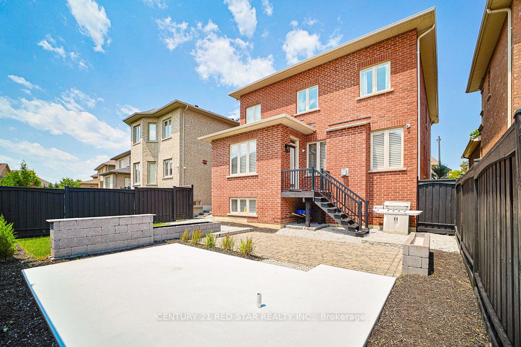 35 Stanton Avenue Property Photo 40
