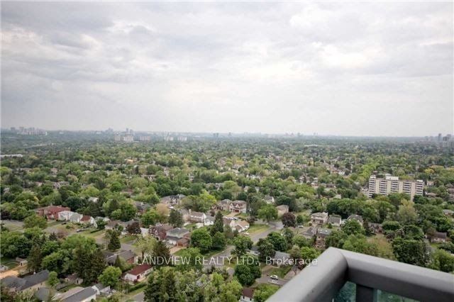 7165 Yonge Street Ph305 Property Photo 10