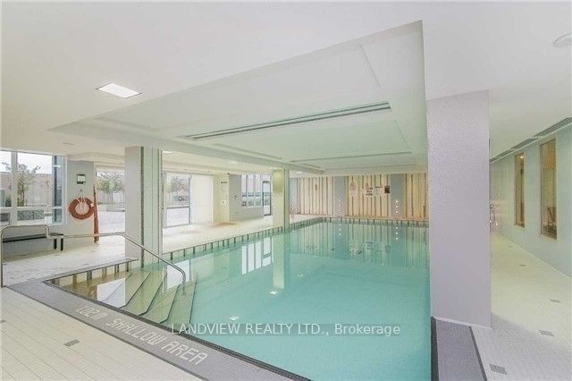 7165 Yonge Street Ph305 Property Photo 13