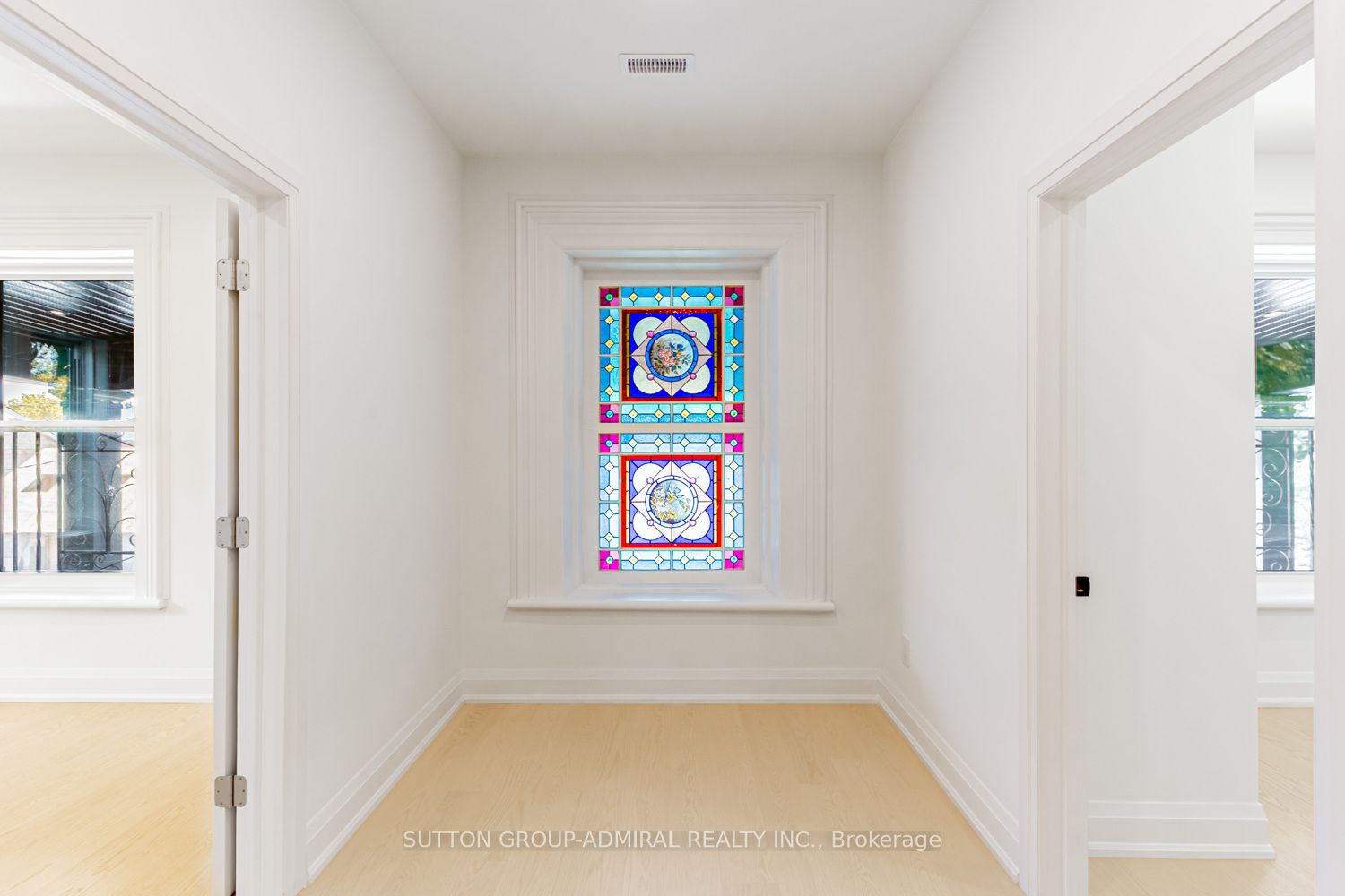 #1 - 457 D'arcy Street Property Photo 11
