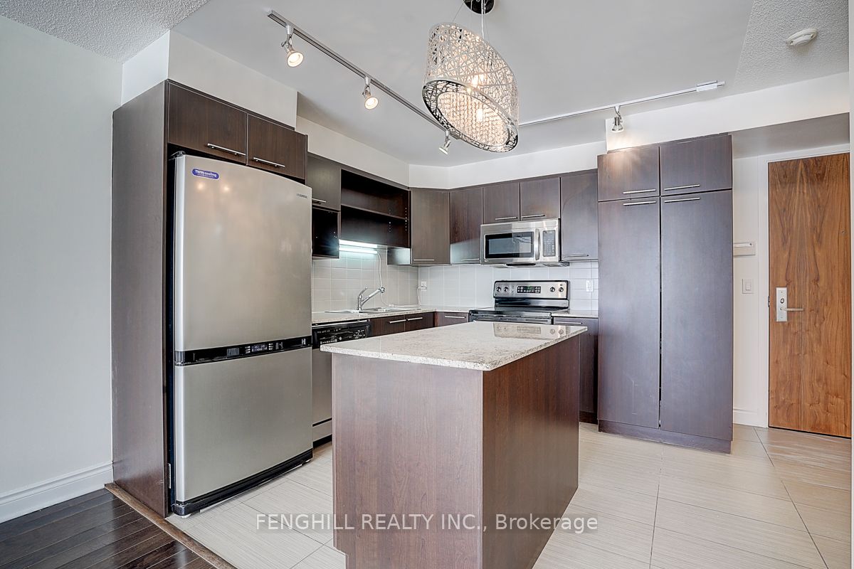 37 Galleria Parkway 709 Property Photo 1
