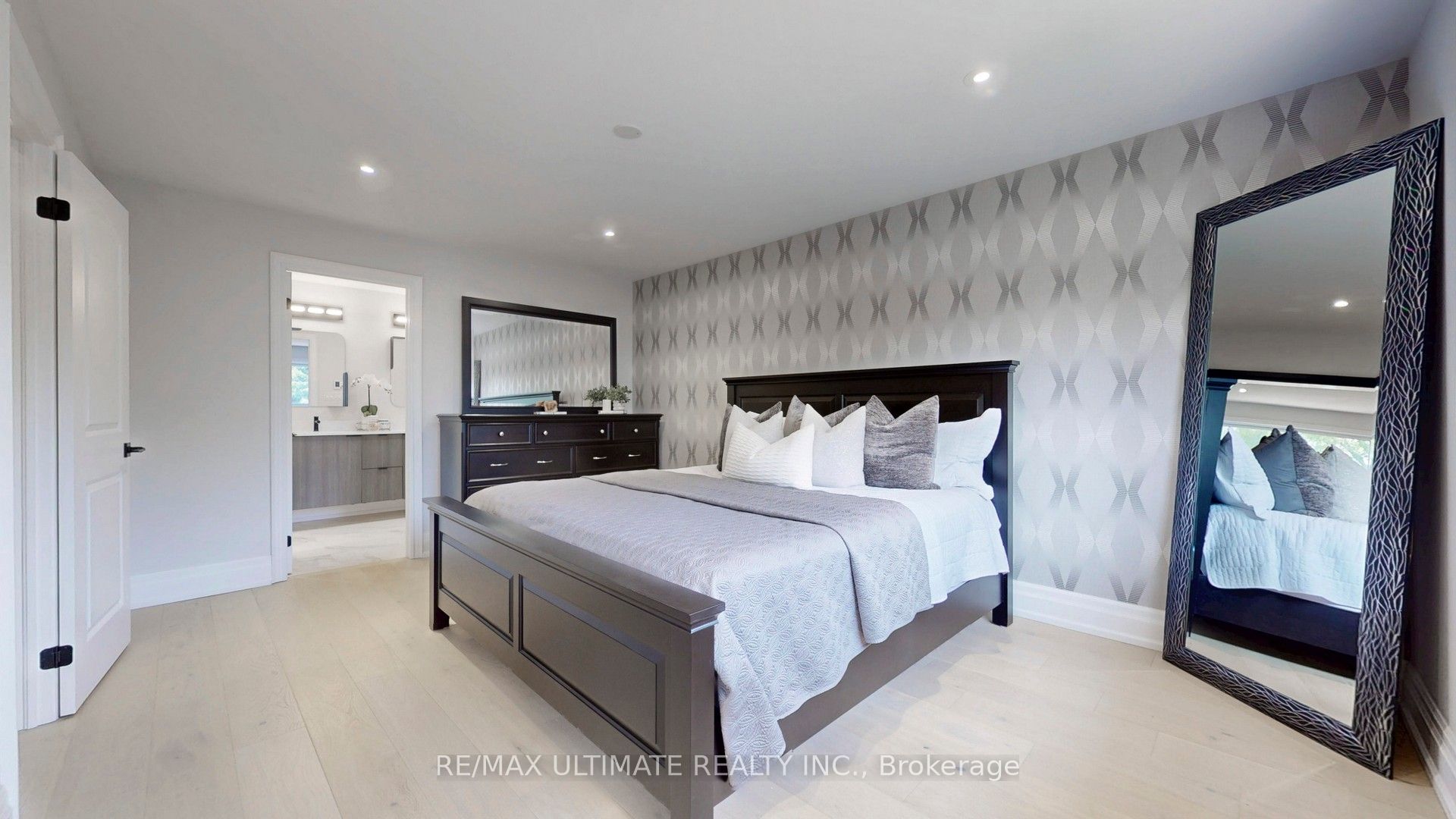 25 Smithy Street Property Photo 28