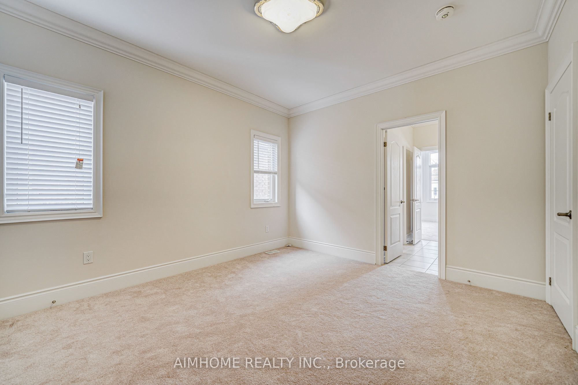 98 Joseph Hartman Crescent Property Photo 23