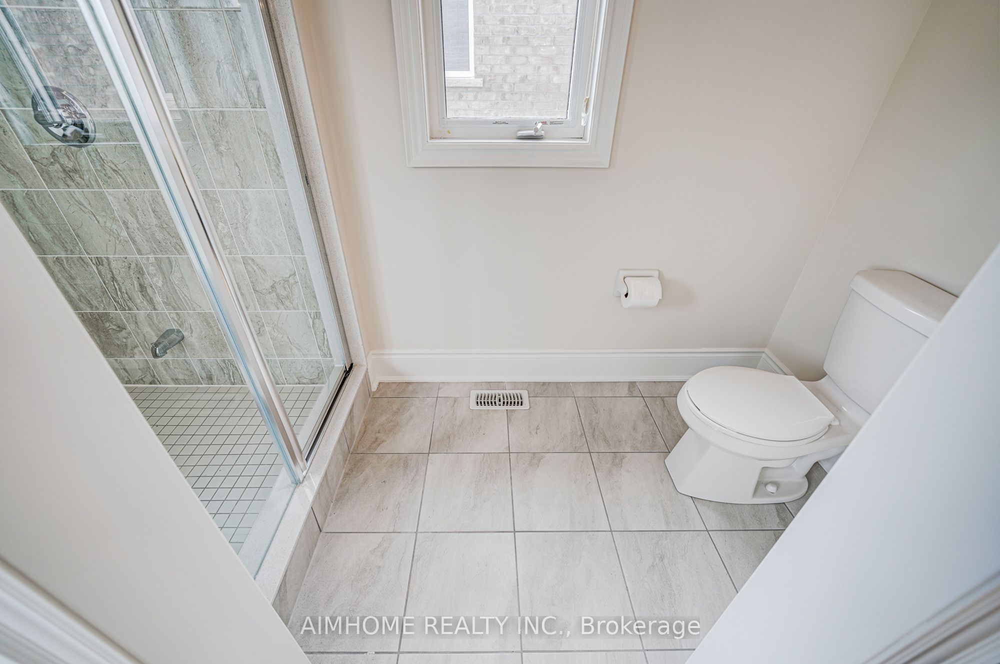 98 Joseph Hartman Crescent Property Photo 36