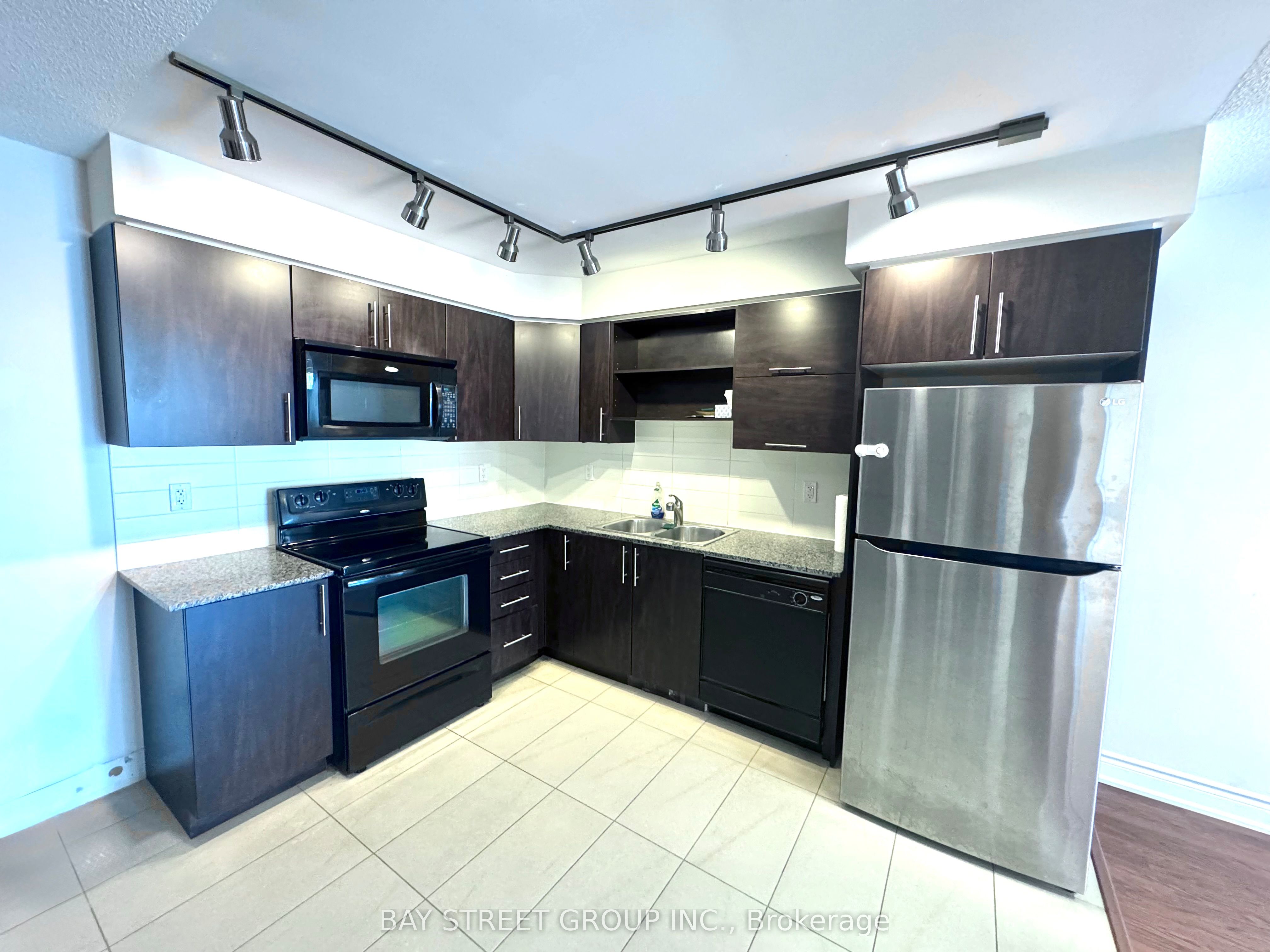 60 South Town Centre Boulevard 908 Property Photo 4