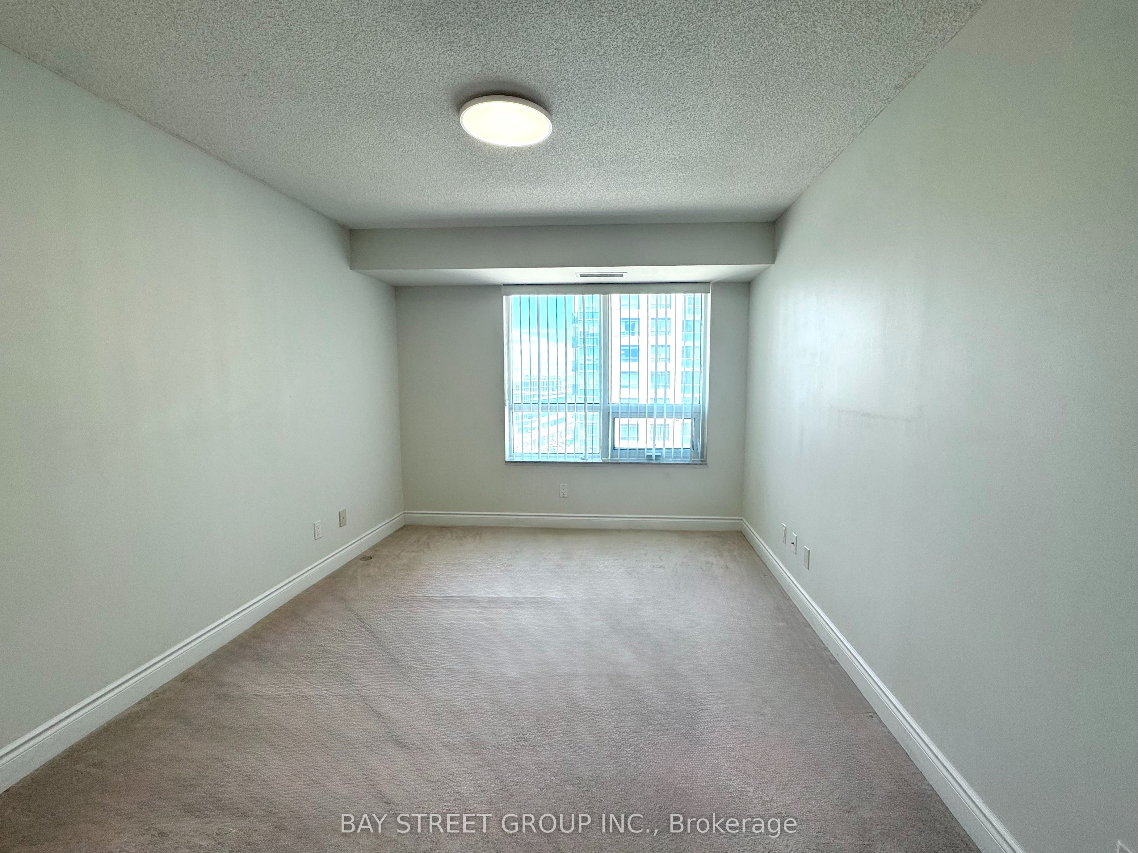 60 South Town Centre Boulevard 908 Property Photo 6