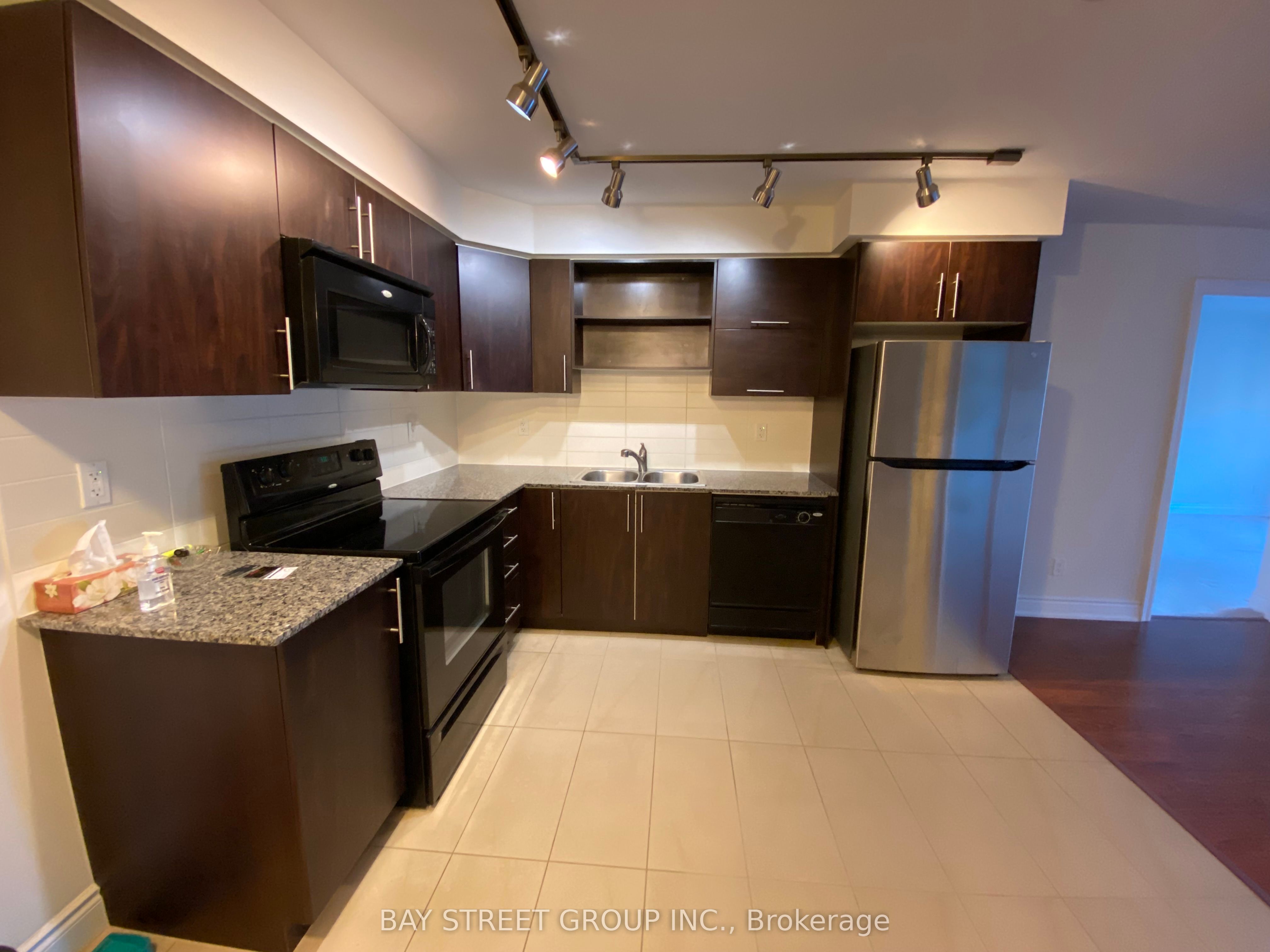 60 S Town Centre Blvd Property Photo 6
