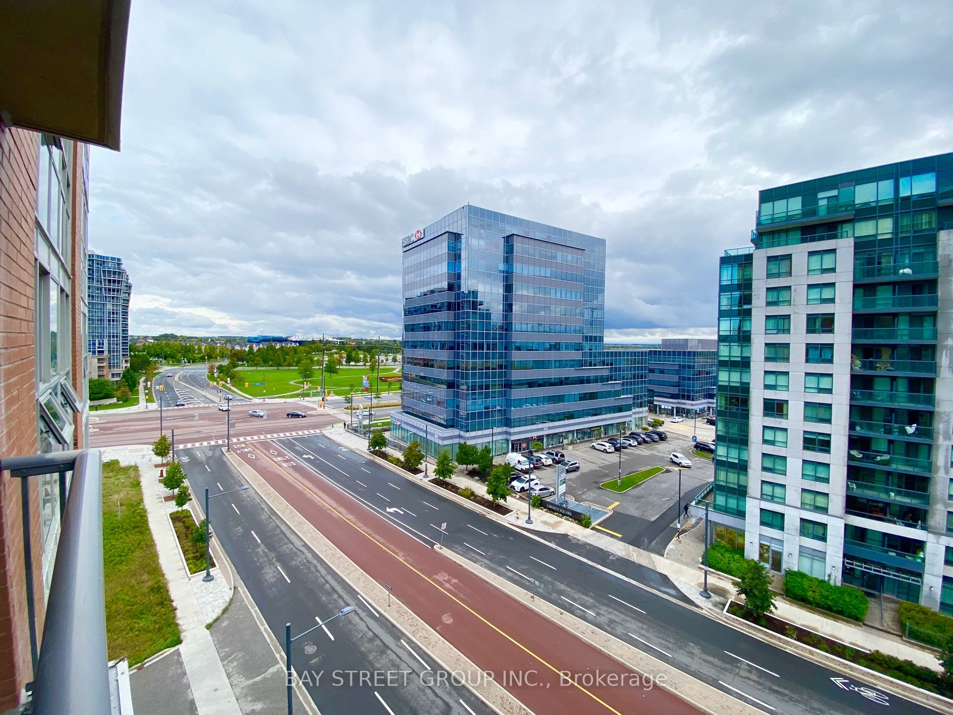 60 S Town Centre Blvd Property Photo 11