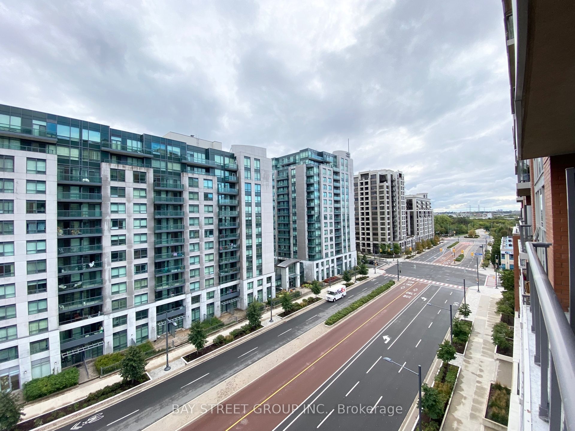 60 S Town Centre Blvd Property Photo 12