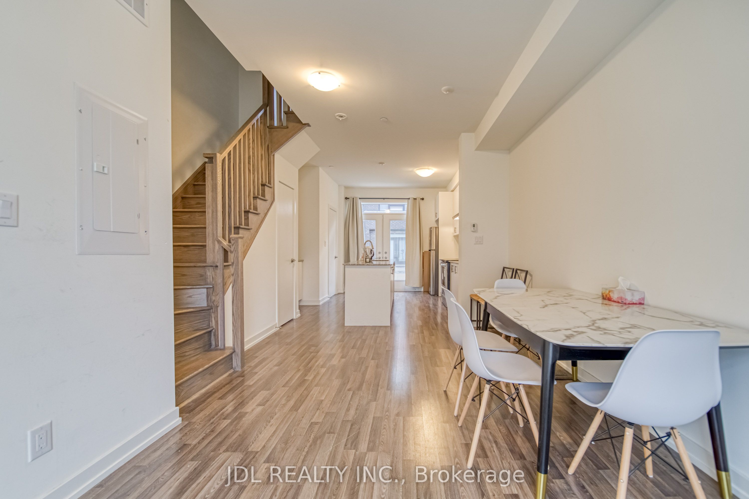 370 D Red Maple Rd Property Photo 6
