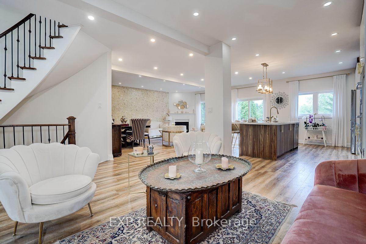 446 Silken Laumann Drive Property Photo 10