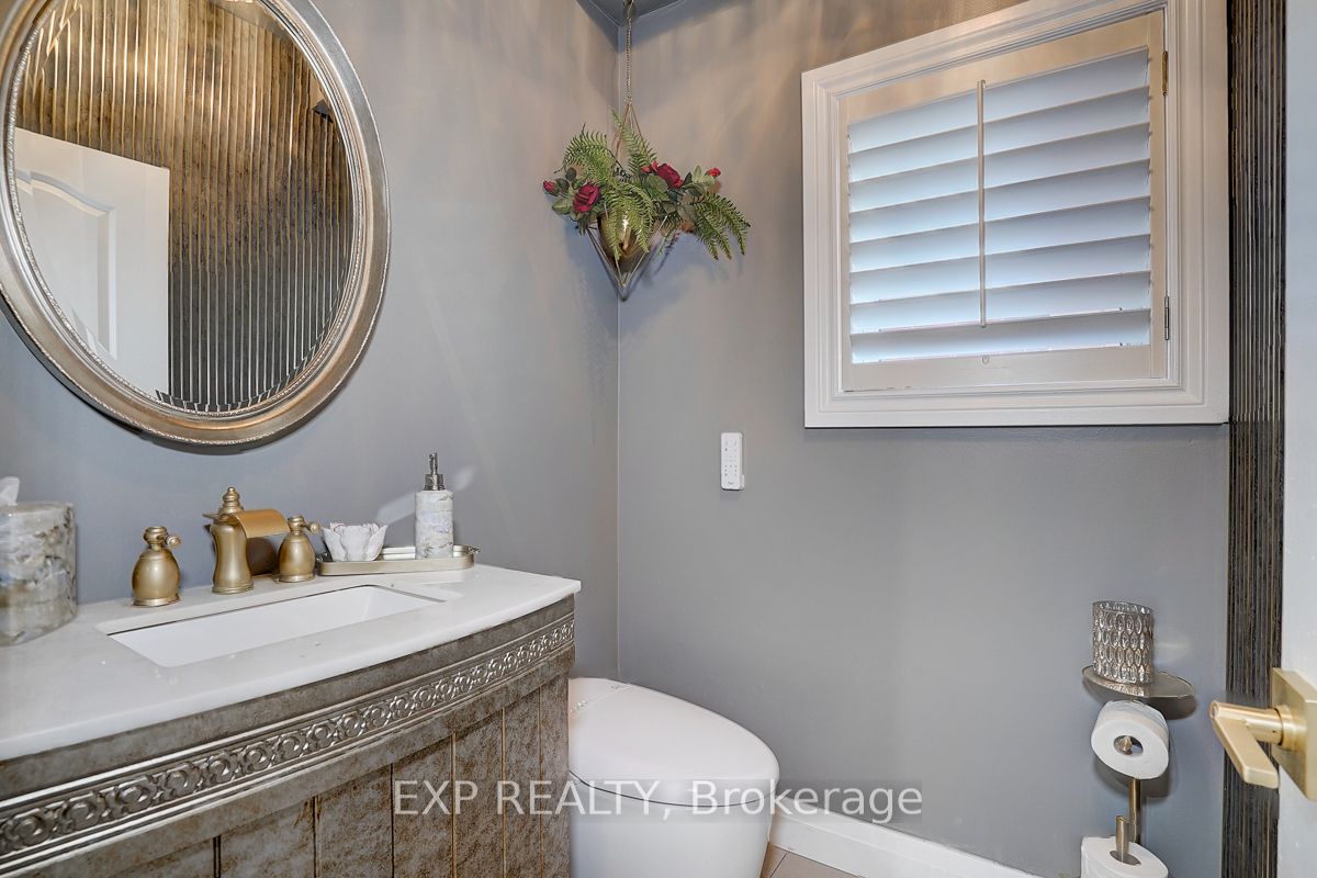 446 Silken Laumann Drive Property Photo 17