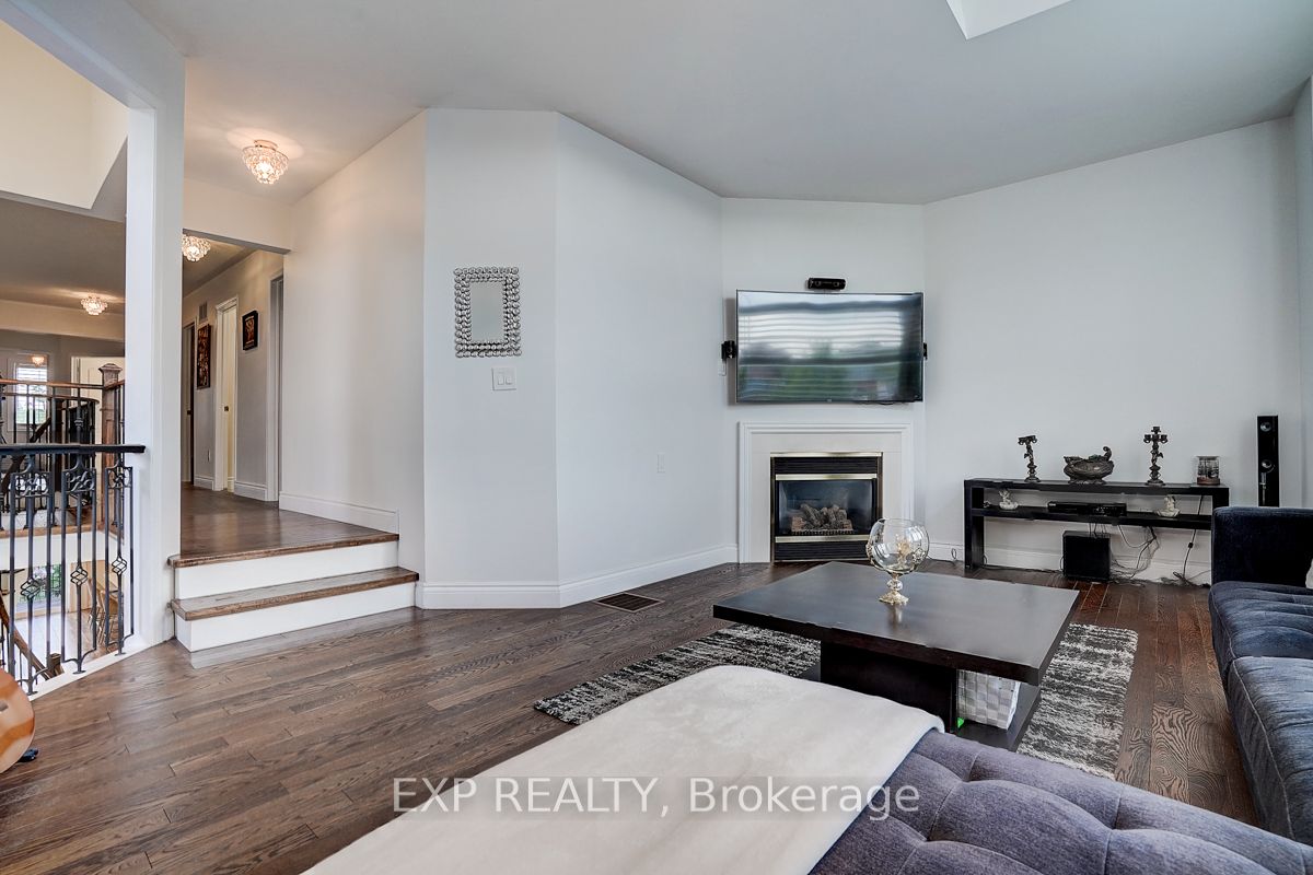 446 Silken Laumann Drive Property Photo 19